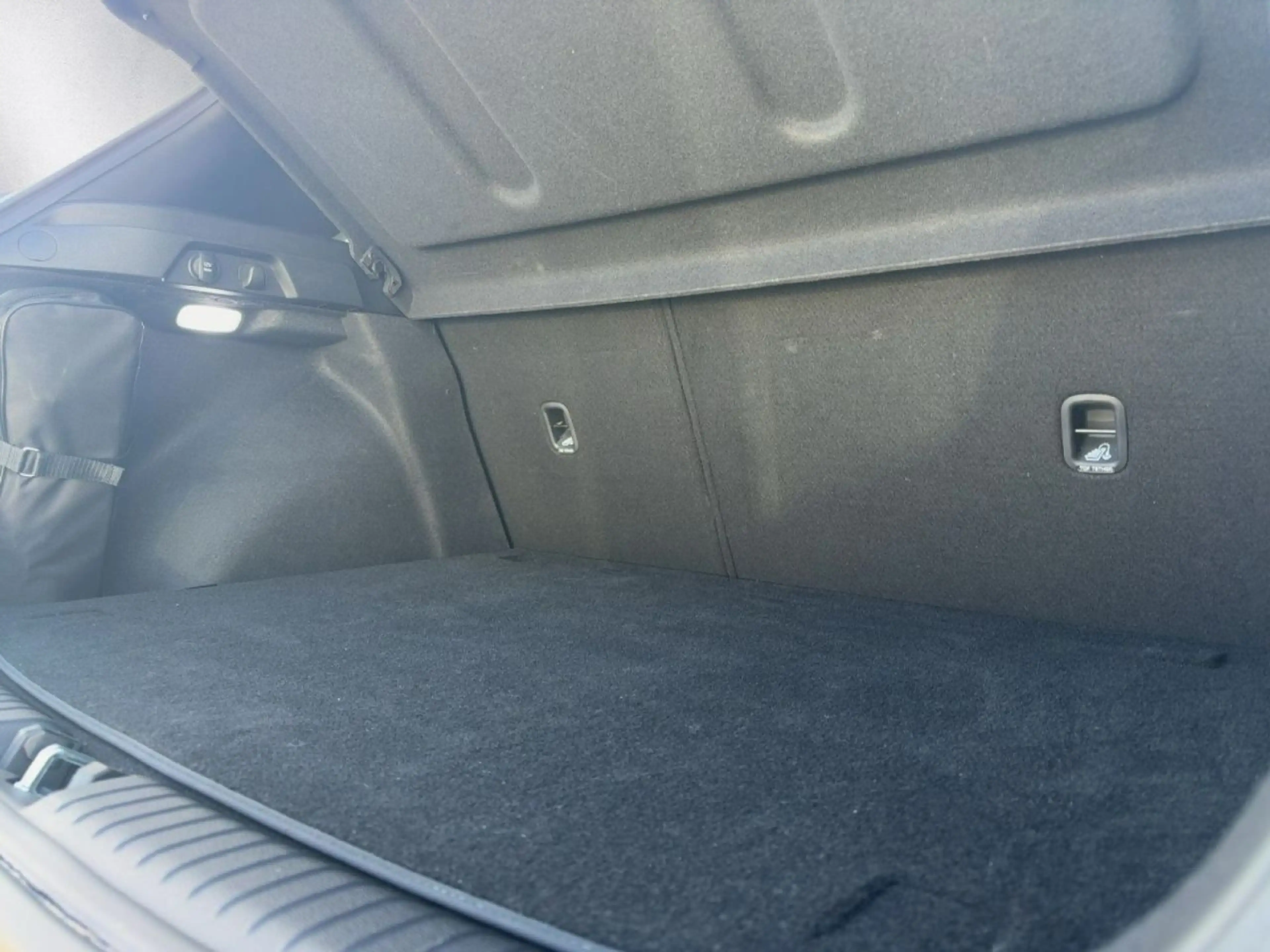 Kia Ceed / cee'd 1.5 T-GDI GT-Line — photo 8