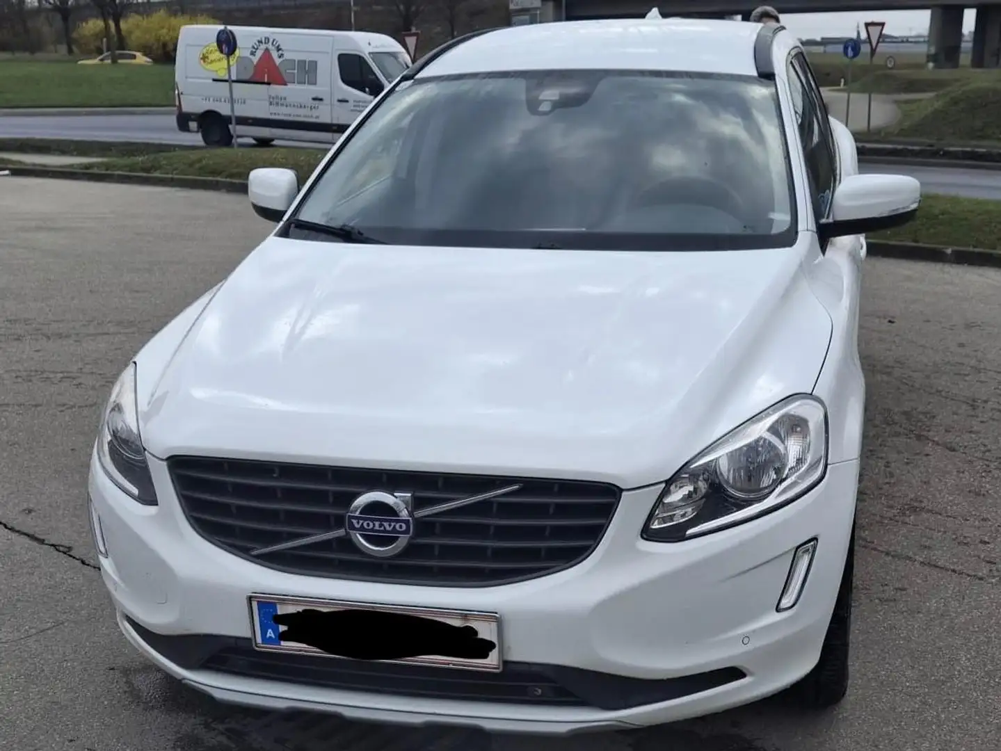 Volvo XC60 XC60 D3 Kinetic Geartronic Kinetic Weiß - 2