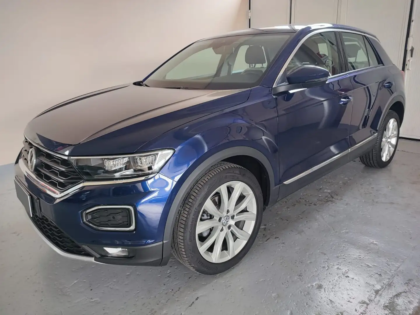 Volkswagen T-Roc 1.5 tsi Advanced dsg Blauw - 1
