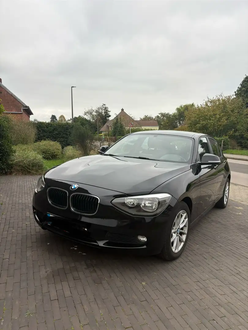 BMW 114 114i - 1