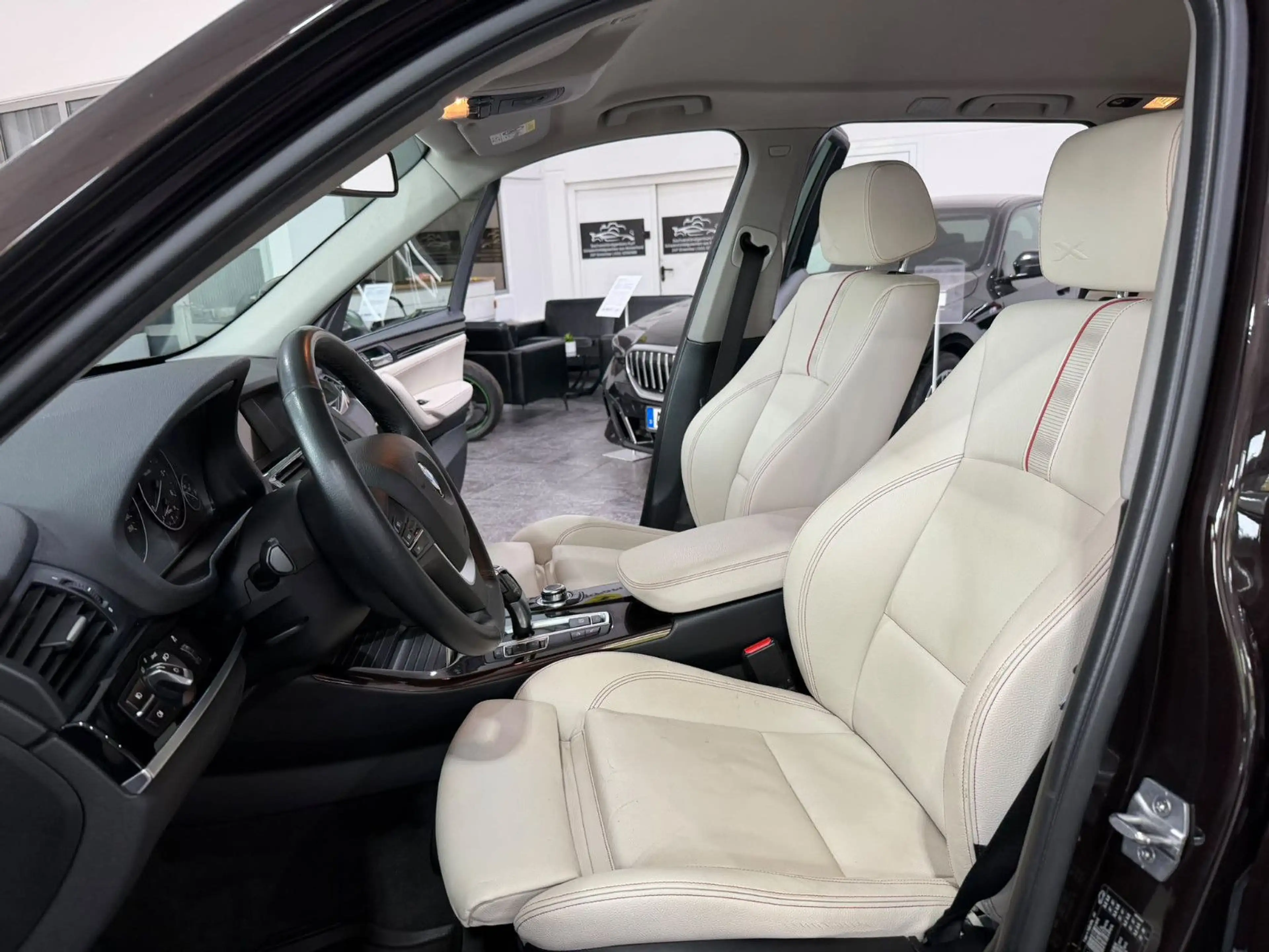 BMW X3 xDr.20 d Autom*RFK*Navi*Xenon*Leder*X-Line — photo 11