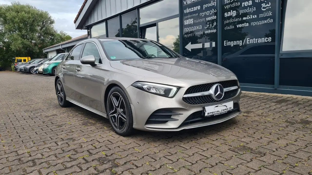 Mercedes-Benz A 200