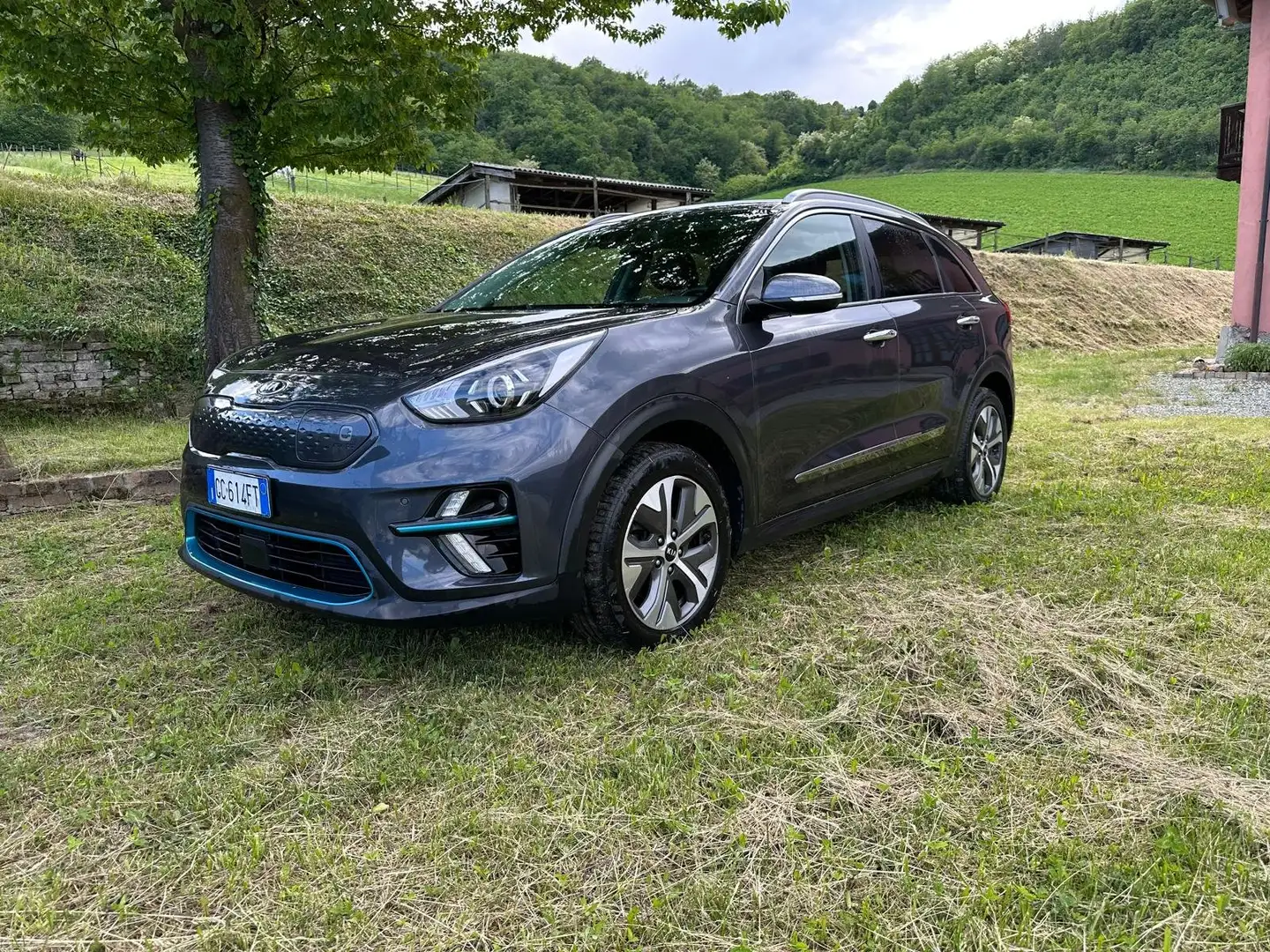 Kia e-Niro Niro I 2020 e-Niro 64 kWh Style Šedá - 1