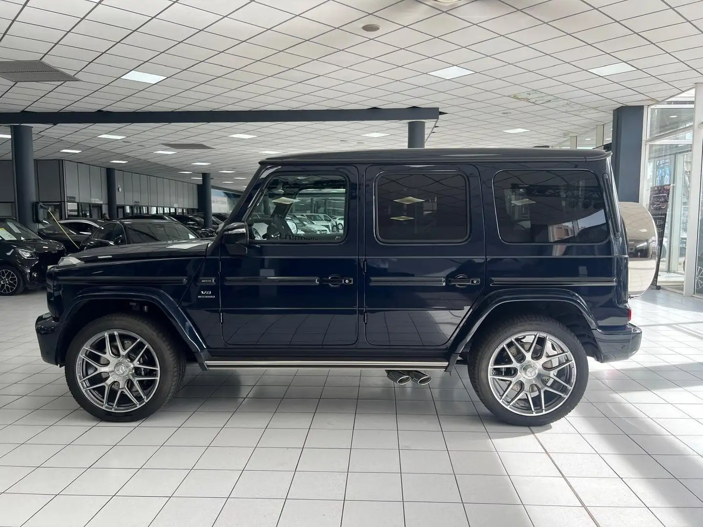 Mercedes-Benz G 63 AMG Superior, Komfort Albastru - 2