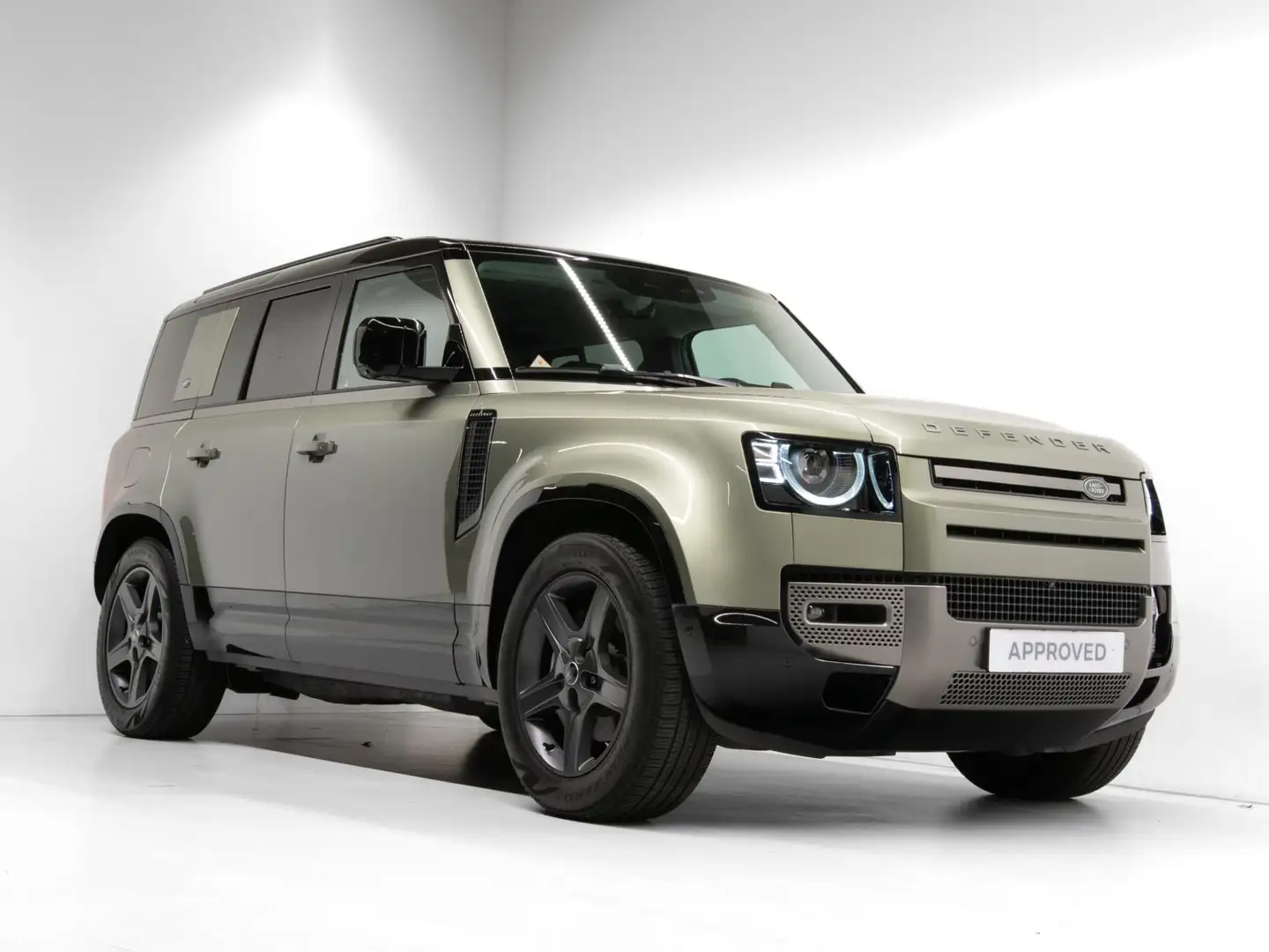 Land Rover Defender 110 2.0 P400e 110 X-Dynamic SE Vert - 2