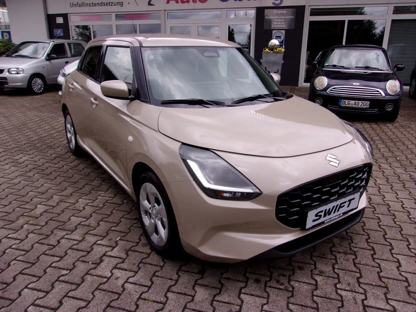 Suzuki Swift 1.2 DUALJET HYBRID Comfort Beige - 2