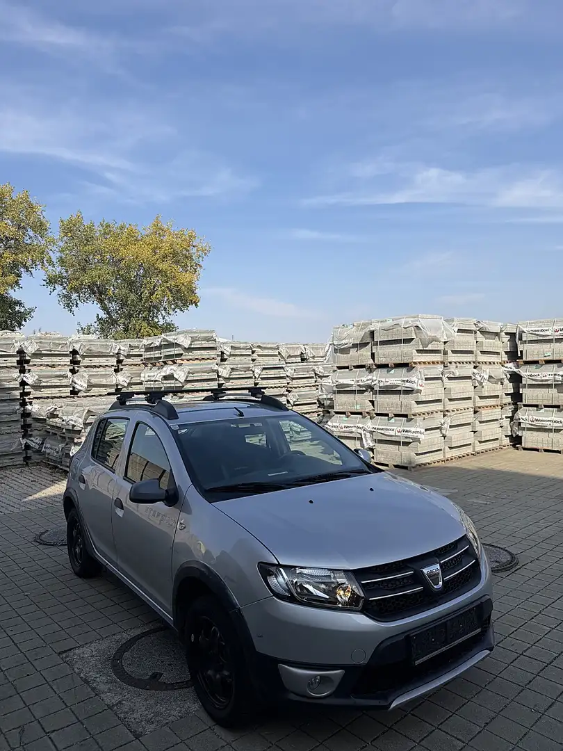 Dacia Sandero Stepway Ambiance TCe 90 Grau - 2
