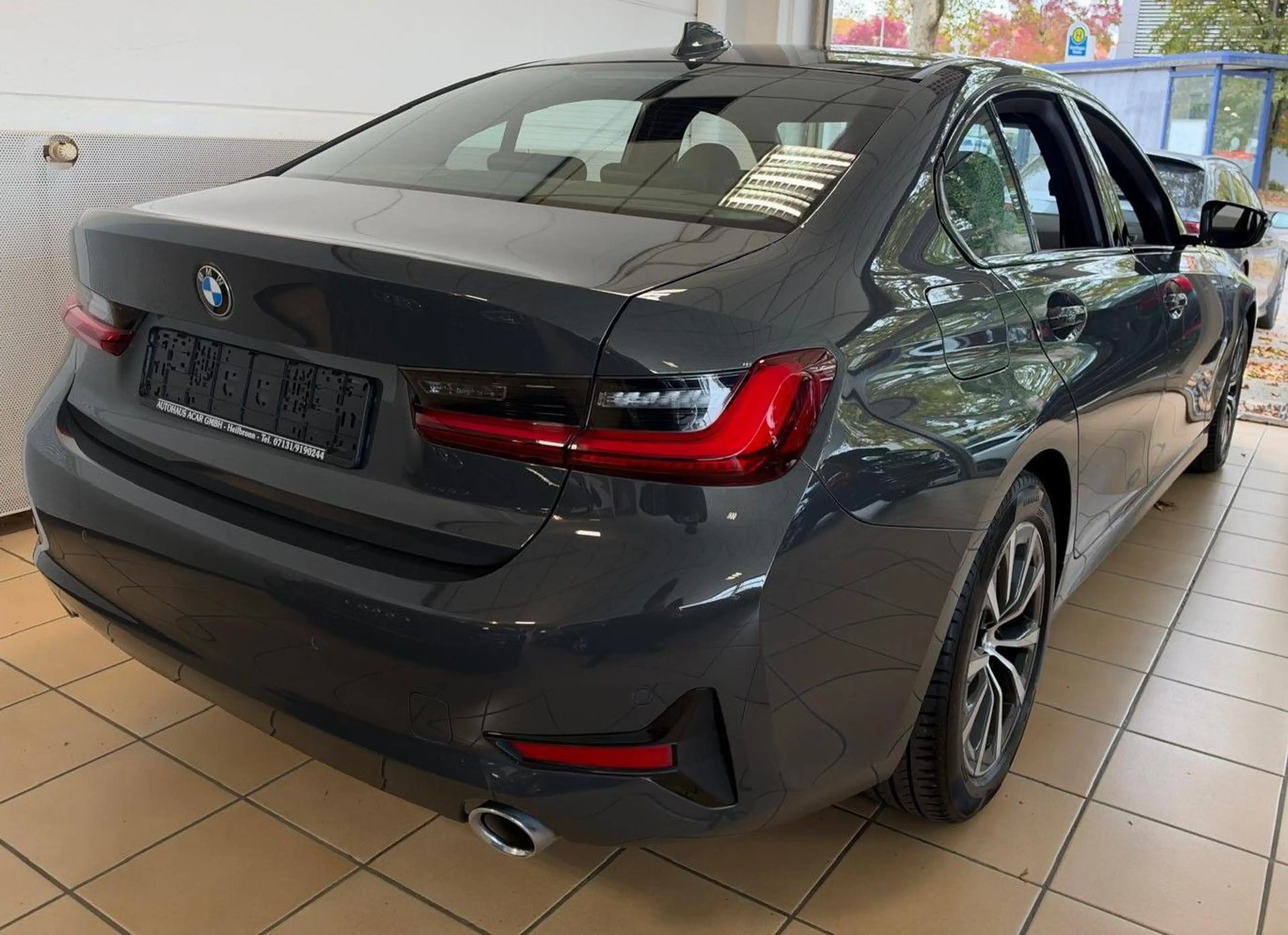 BMW 320 d Advantage 1.Hand LED Digital Key-Go CarPlay PDC — photo 3