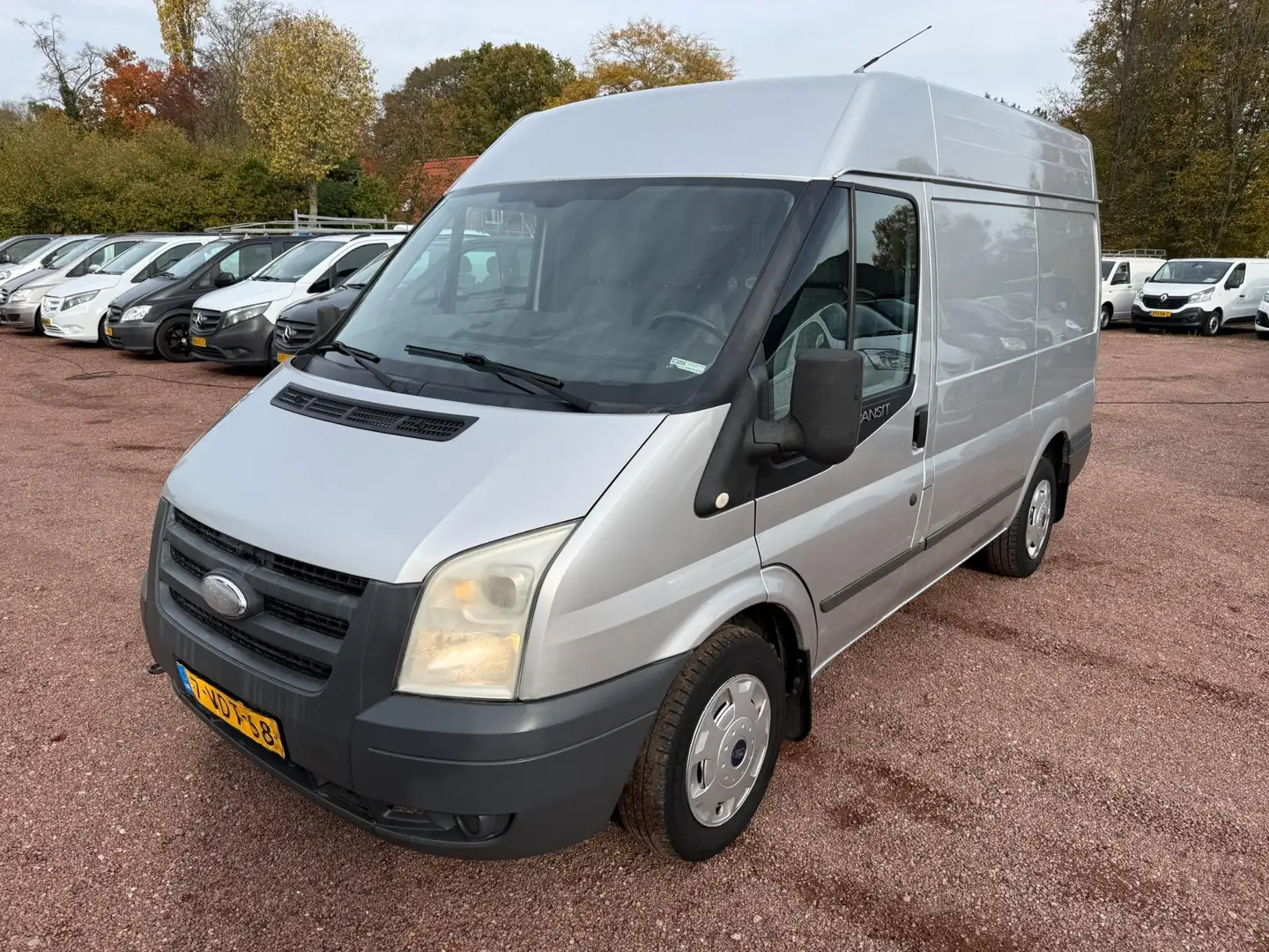 Ford Transit 260S 2.2 TDCI L2H1 Gris - 1