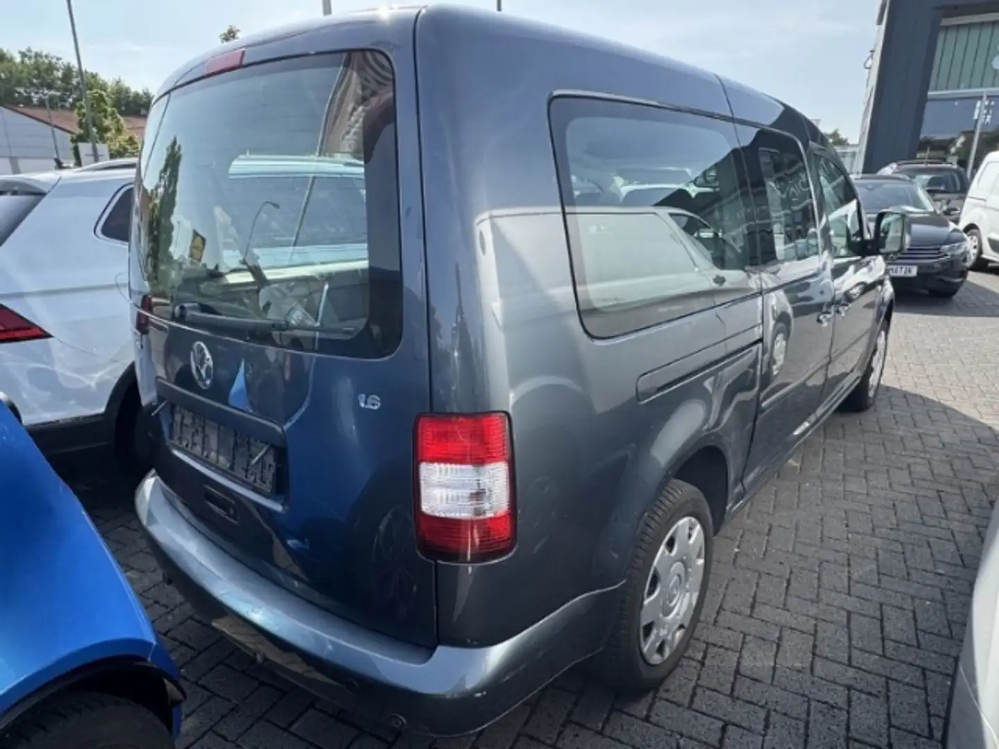 Volkswagen Caddy Life Gewinner 16V Kombi 1.6 Life Gewinner+ 5 SITZE Grijs - 2