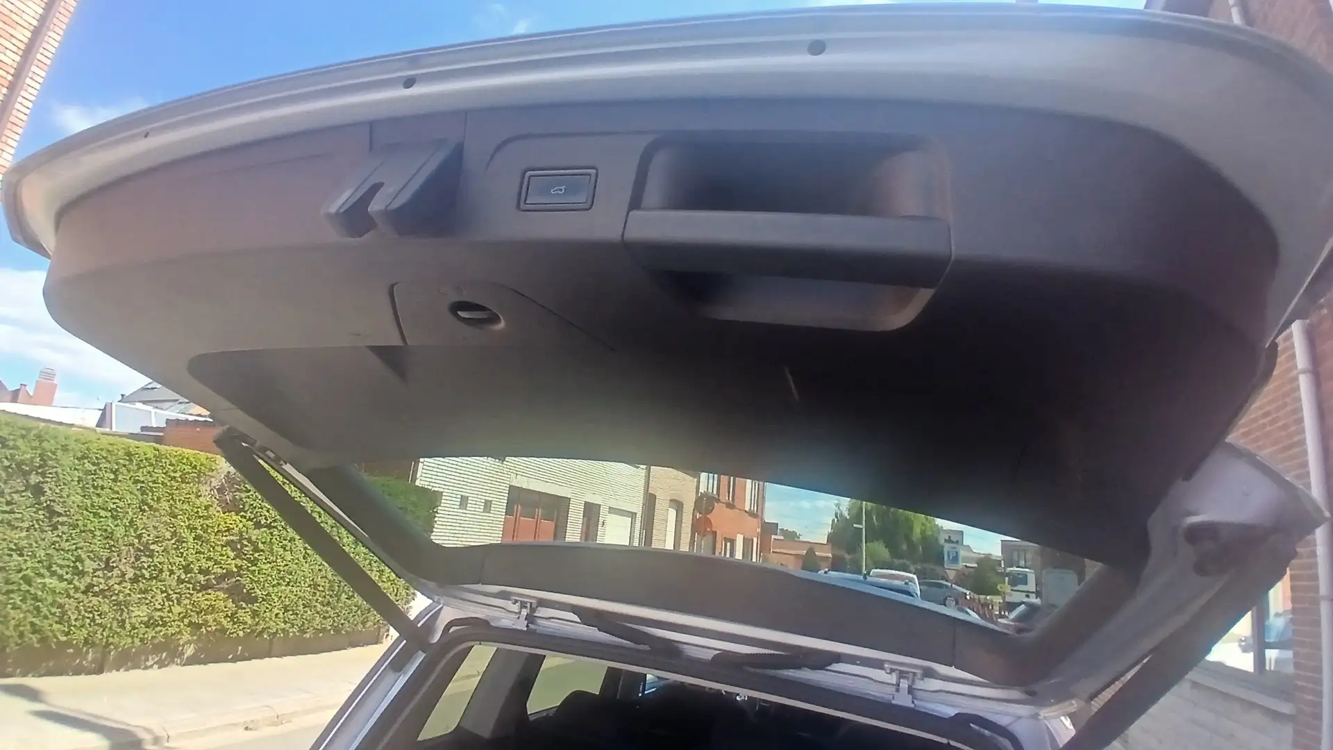 Volkswagen Touran Touran 2.0 TDI SCR UNITED Zilver - 2