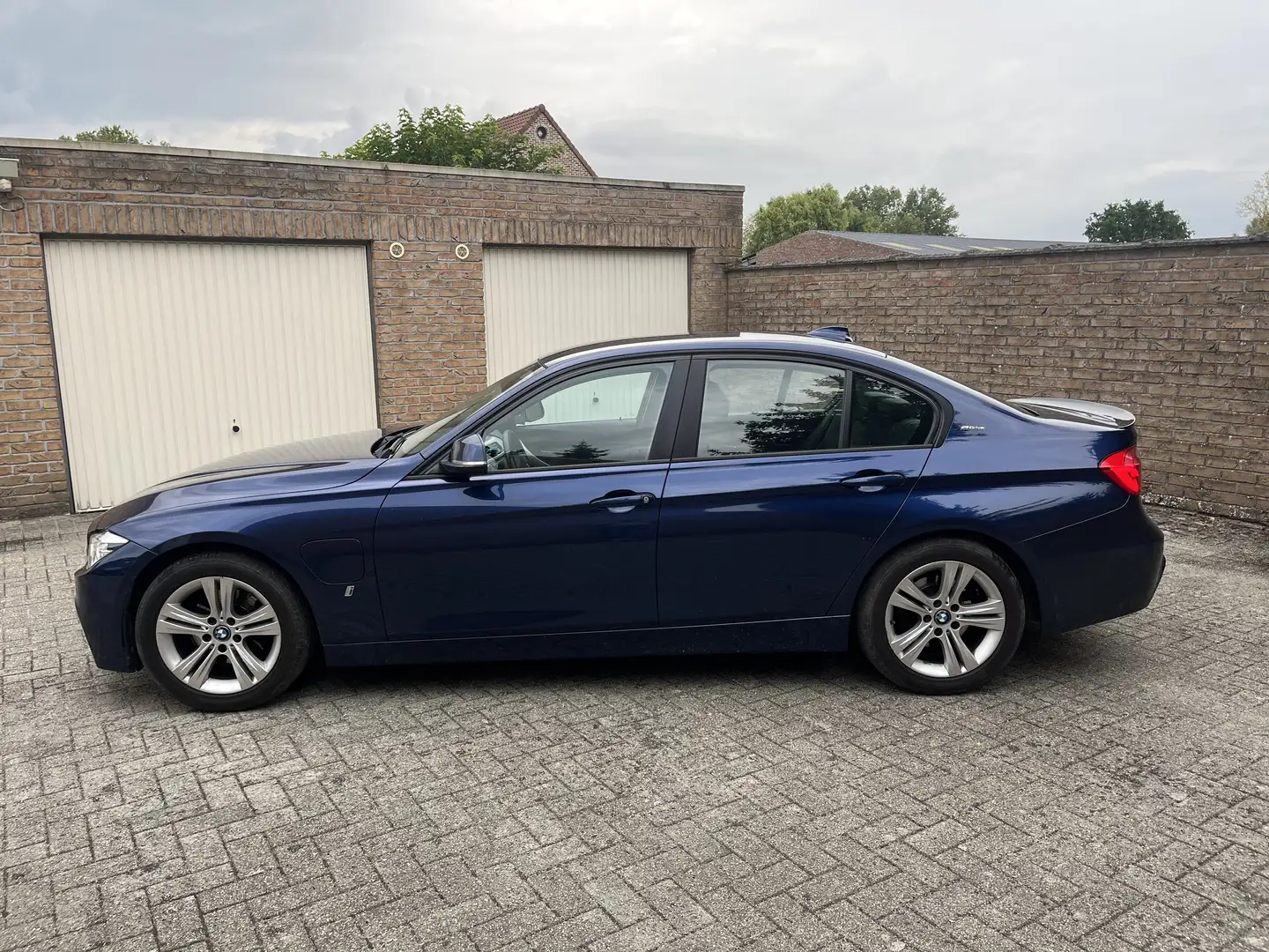 BMW Active Hybrid 3 ActiveHybrid Aut. Luxury Line - 2