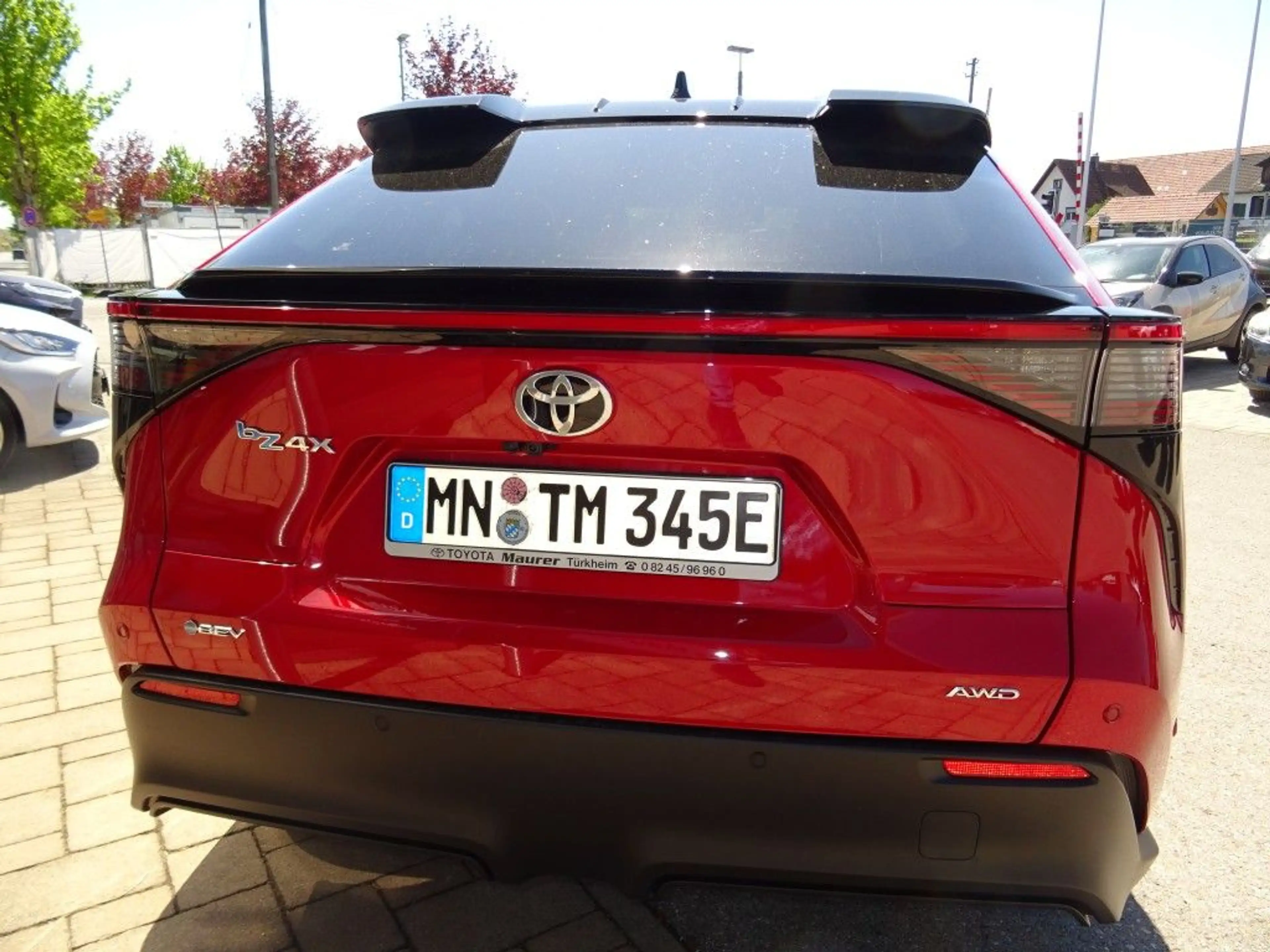 Toyota bZ4X AWD Lounge + Sky & Sound Voll — photo 6