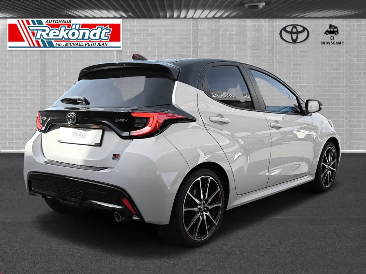 Toyota Yaris Gr Sport ACC SHZ RFK PDC LHZ NAVI KLIMA Grigio - 2