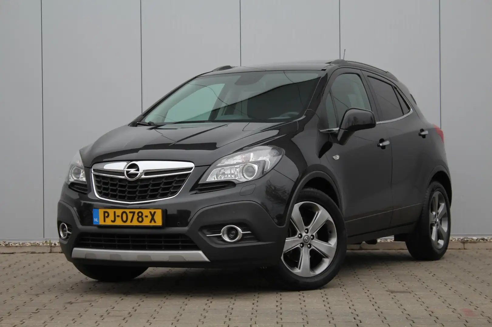 Opel Mokka 1.6 Cosmo | Panoramadak | Trekhaak | Stuur/Stoelve Zwart - 1