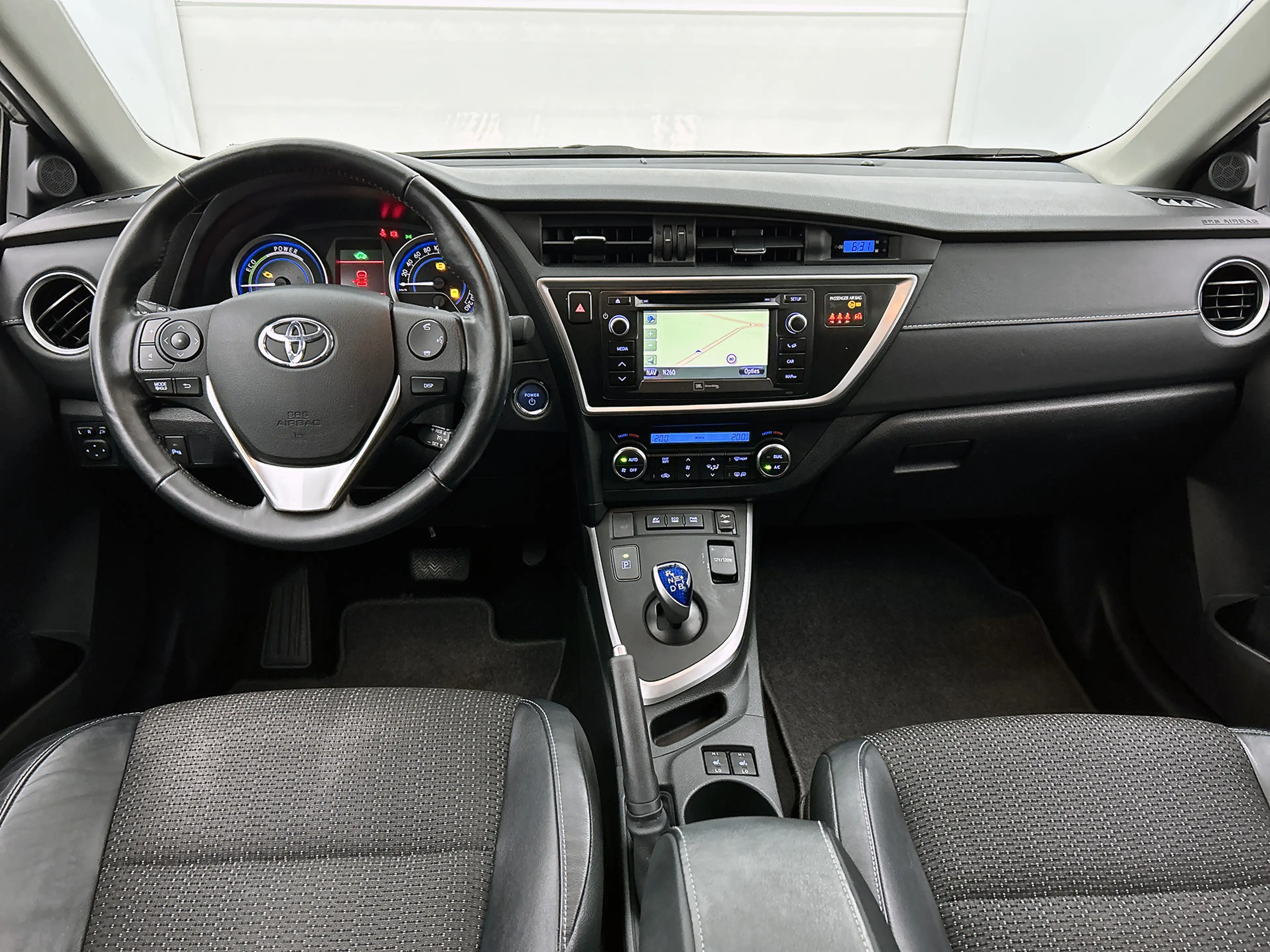 Toyota Auris 1.8 Hybrid Executive | Trekhaak afneembaar | — photo 4