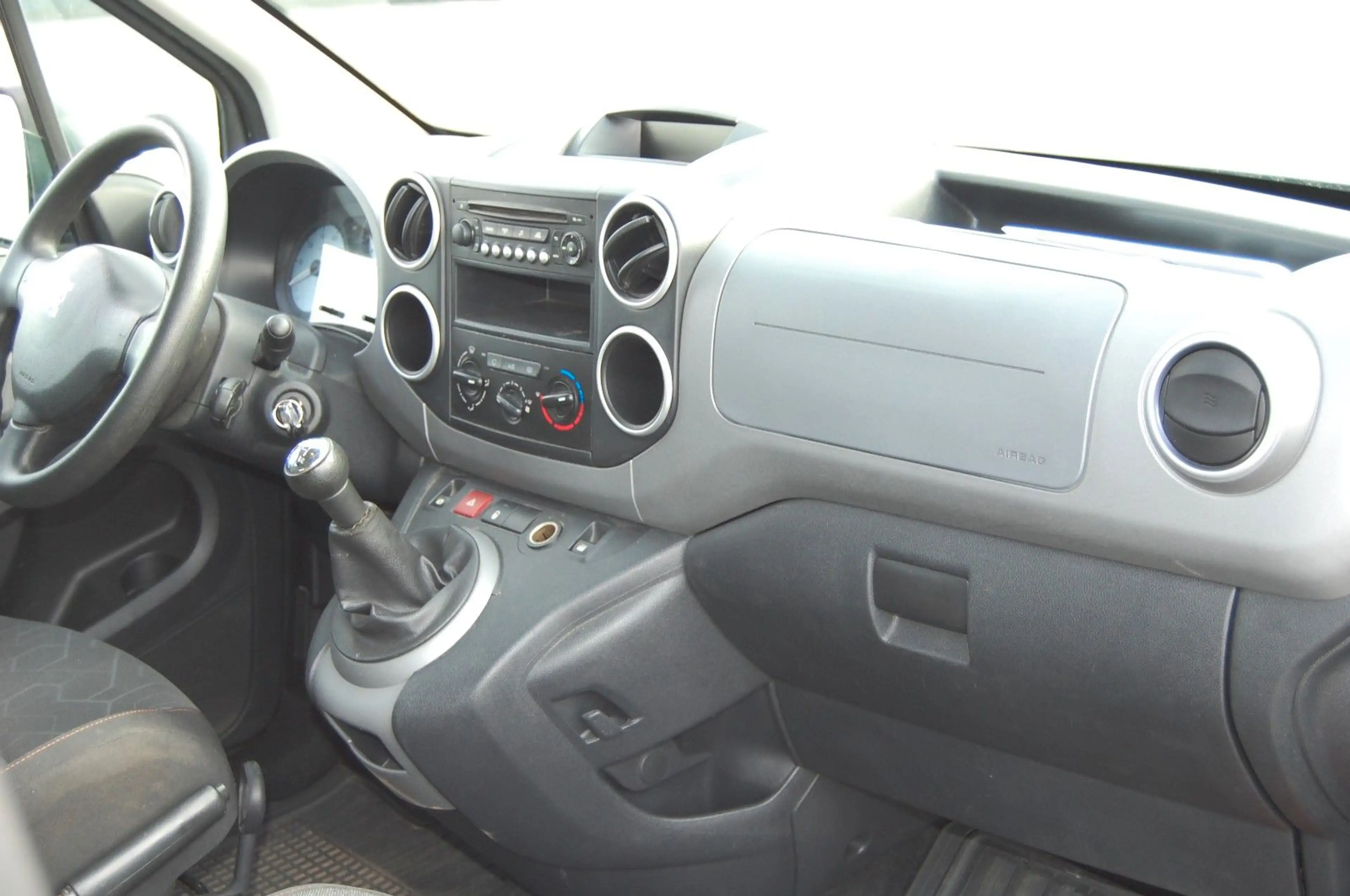 Peugeot Partner 1.2-PureTech,110PS,Klima,Zahnriem neu — photo 14
