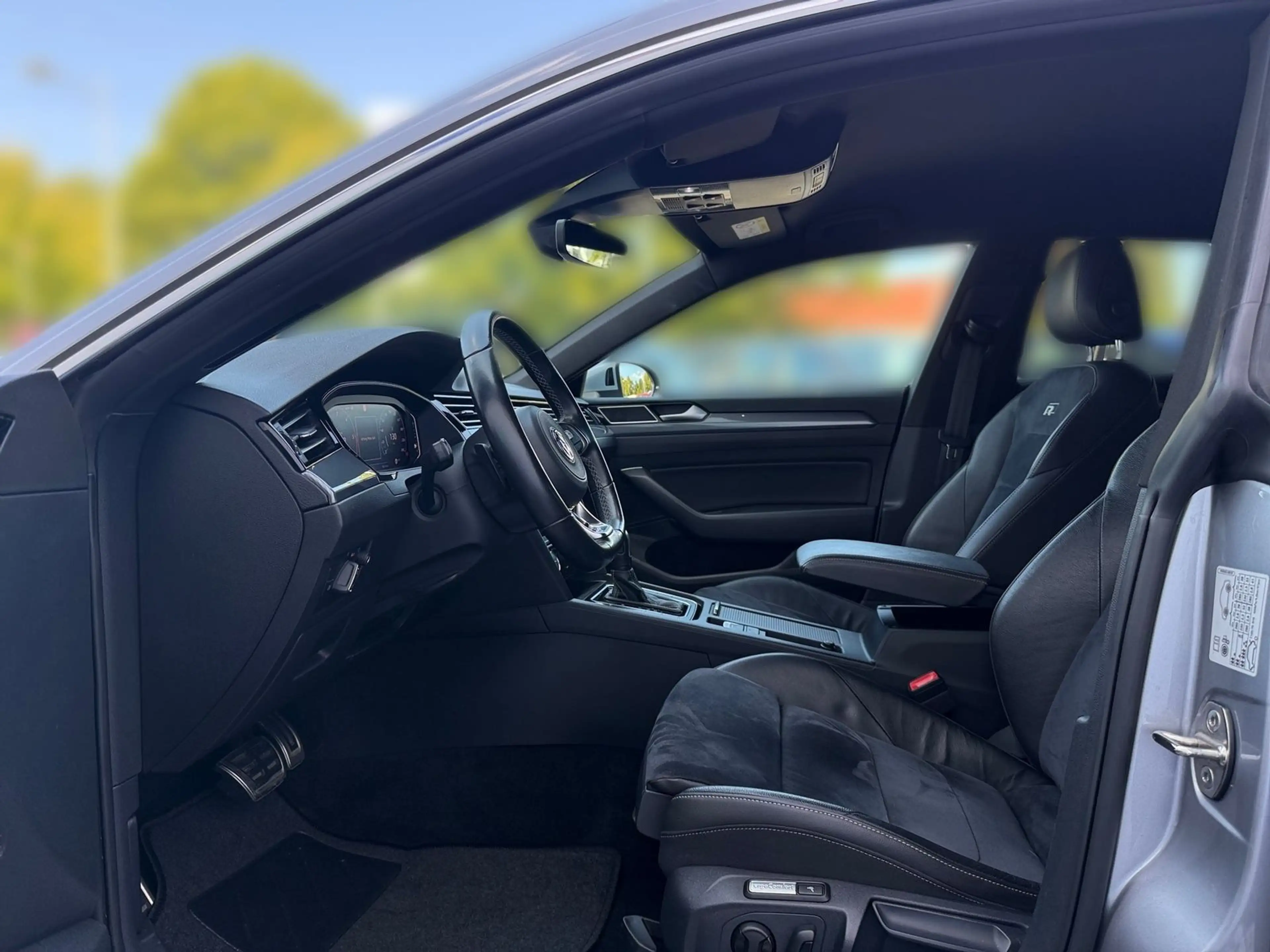 Volkswagen Arteon 2.0 TDI R-Line DSG Navi LED ACC AHK 360° — photo 10