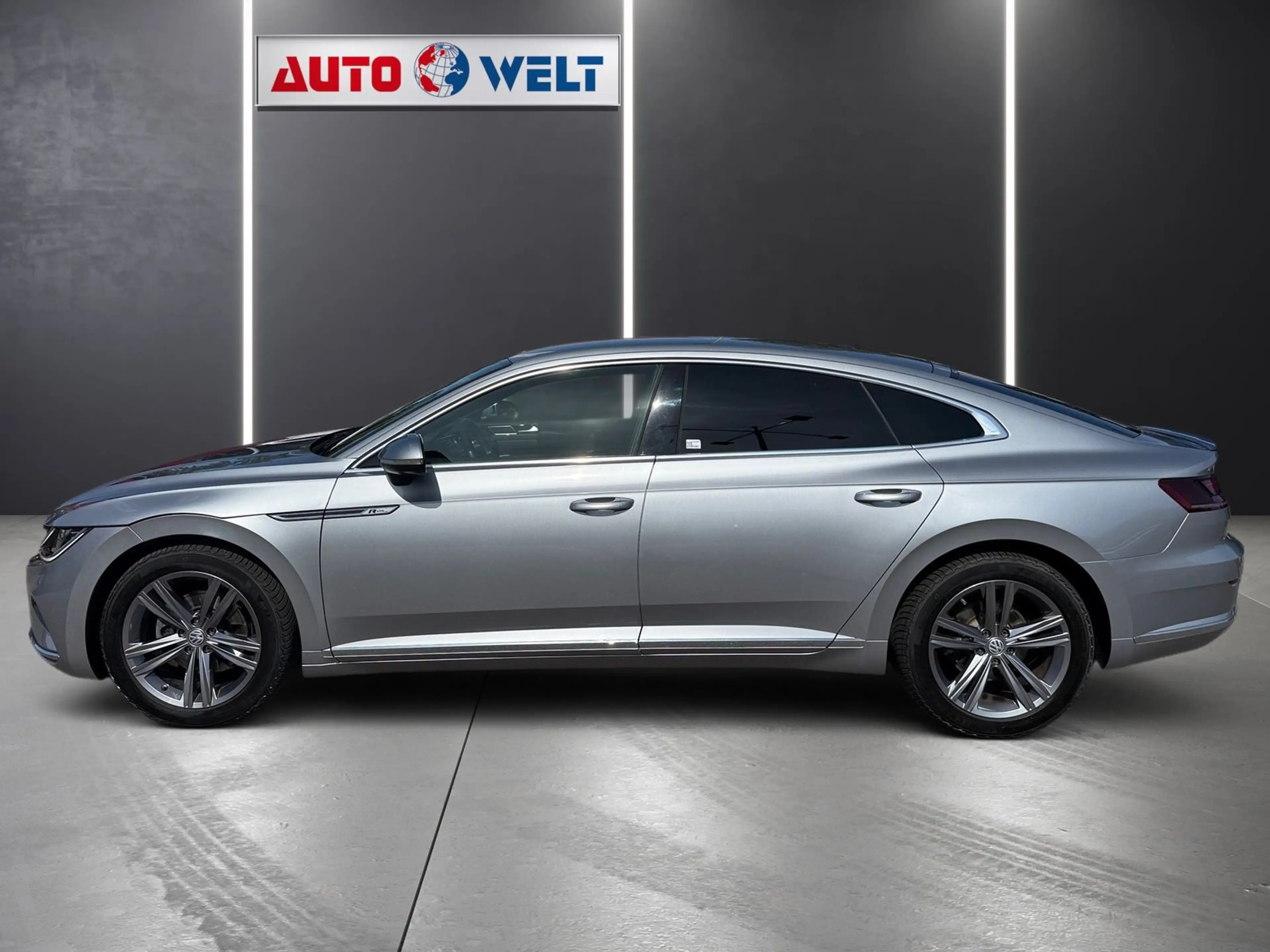 Volkswagen Arteon 2.0 TDI R-Line DSG Navi LED ACC AHK 360° — photo 6