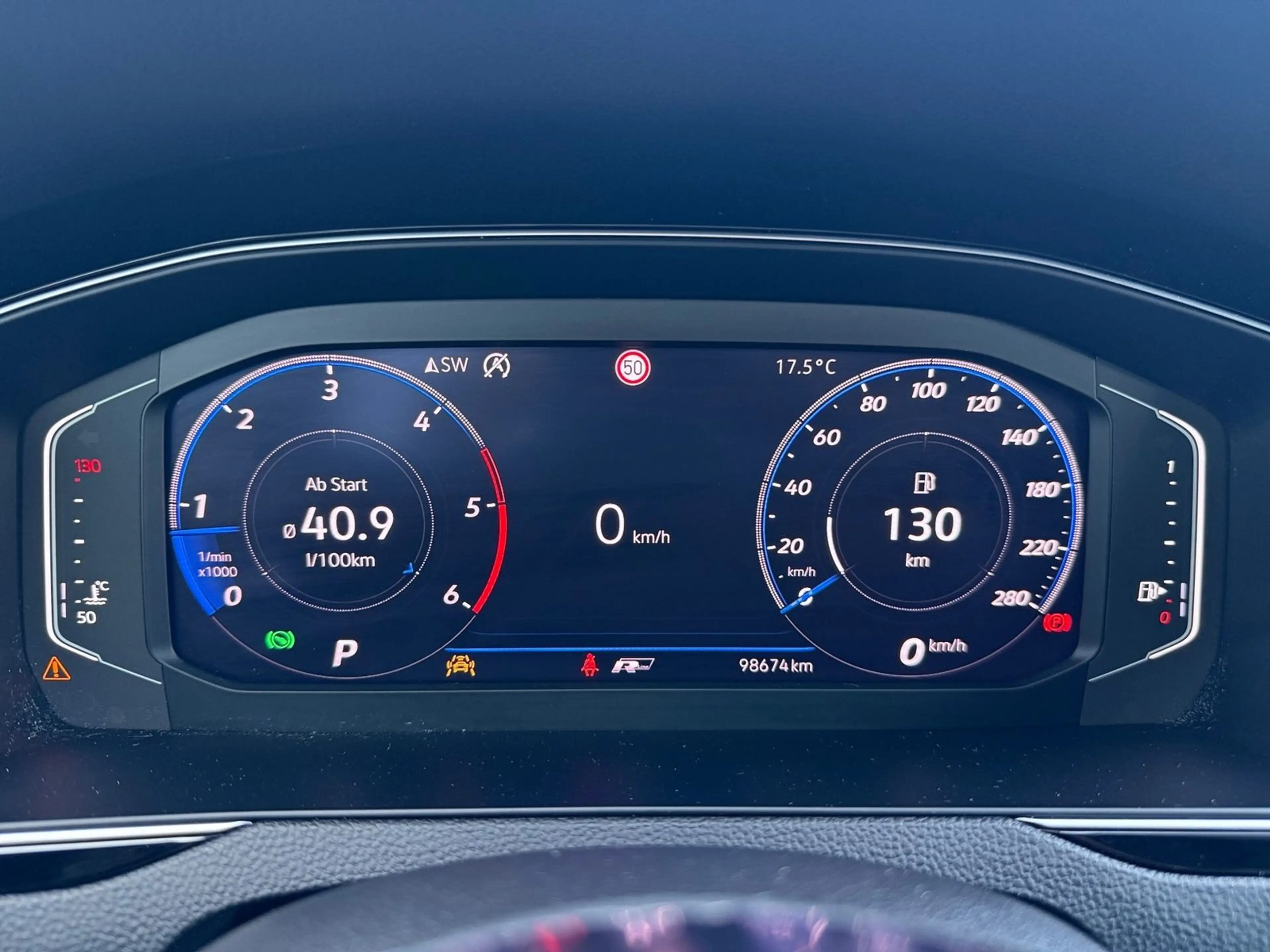 Volkswagen Arteon 2.0 TDI R-Line DSG Navi LED ACC AHK 360° — photo 11
