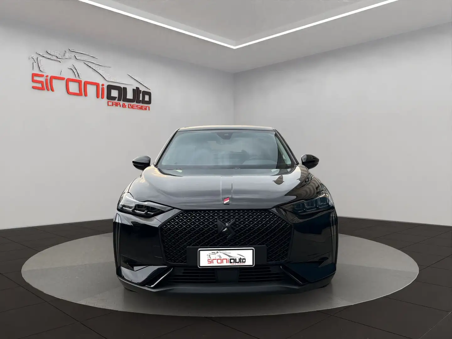 DS Automobiles DS 3 Crossback BlueHDi 130 Automatico Performance Line Schwarz - 2