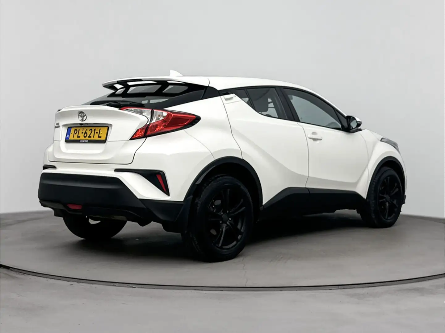 Toyota C-HR 1.2 Dynamic | NL dealeronderhouden auto | Blanc - 2