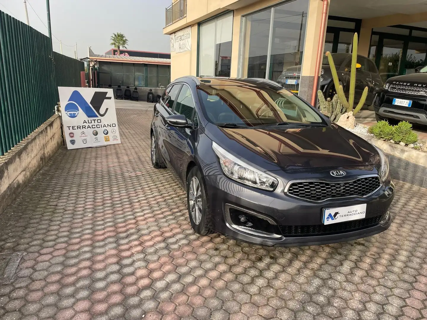 Kia Ceed / cee'd Ceed SW 1.6 crdi Business Class 136cv dct Grigio - 2