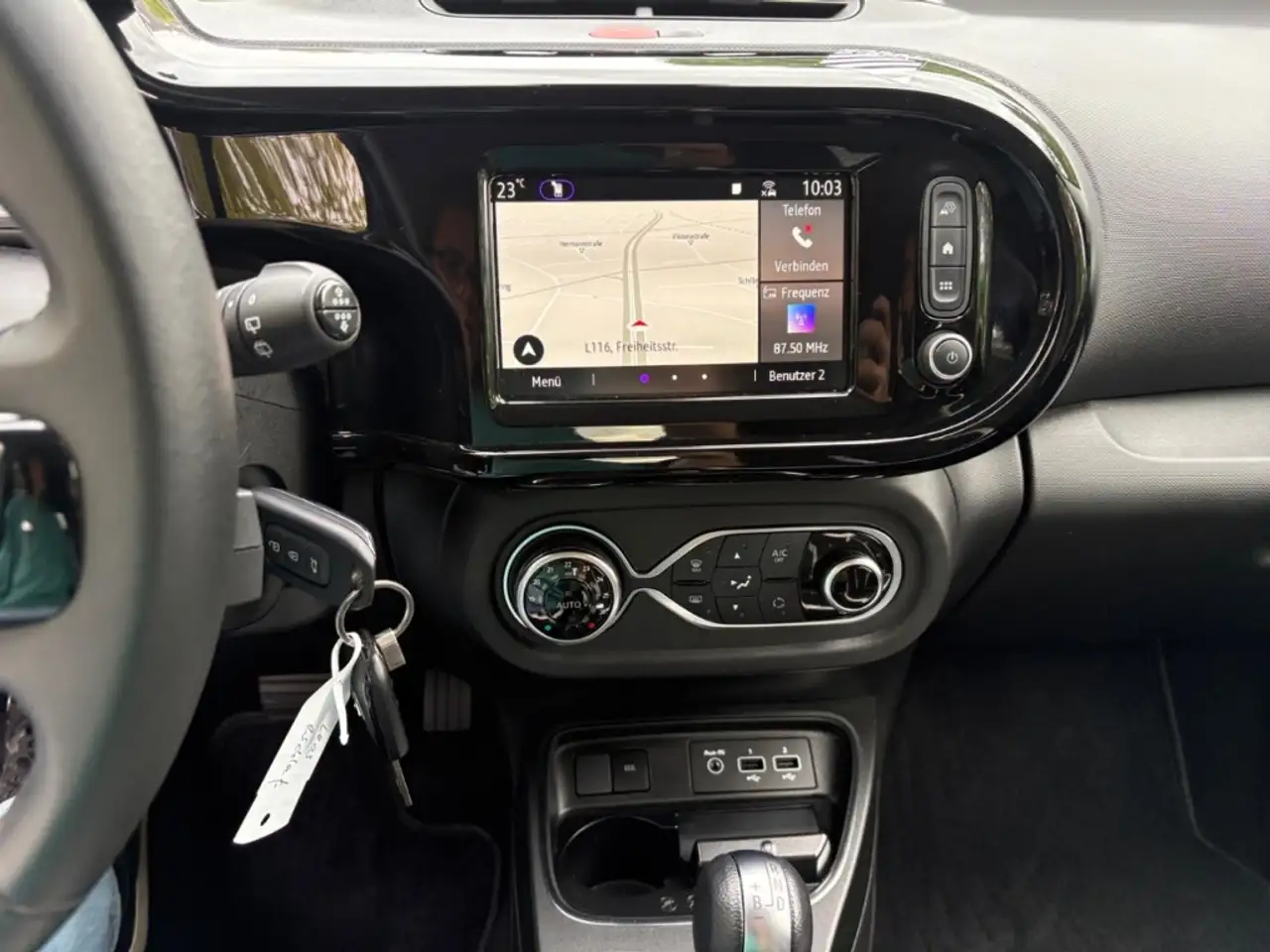 Renault Twingo Electric Techno ''wenig Kilometer'' top gepflegt, миниатюра 10