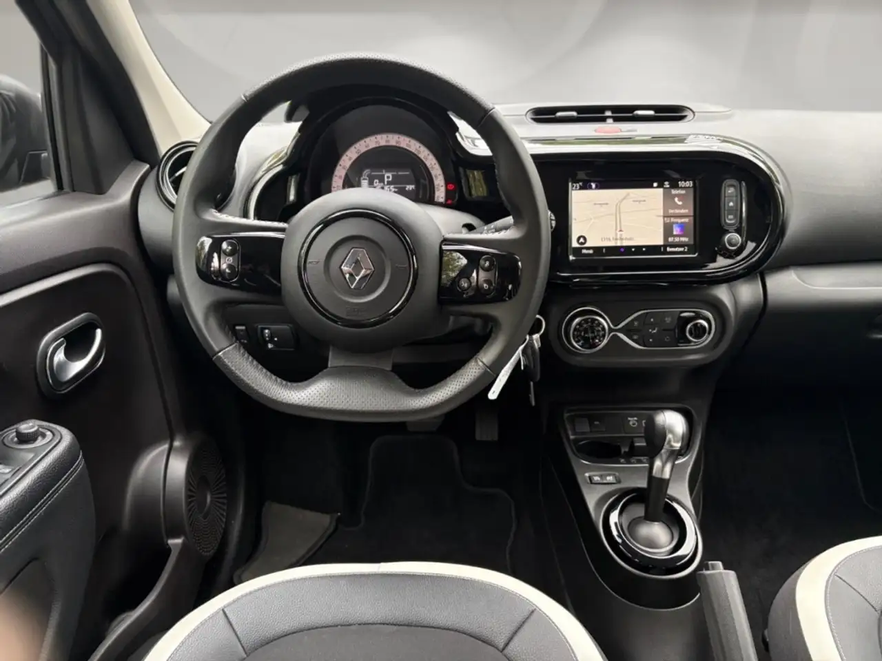 Renault Twingo Electric Techno ''wenig Kilometer'' top gepflegt, миниатюра 11