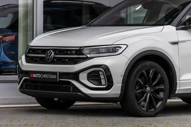 Volkswagen T-Roc view 14