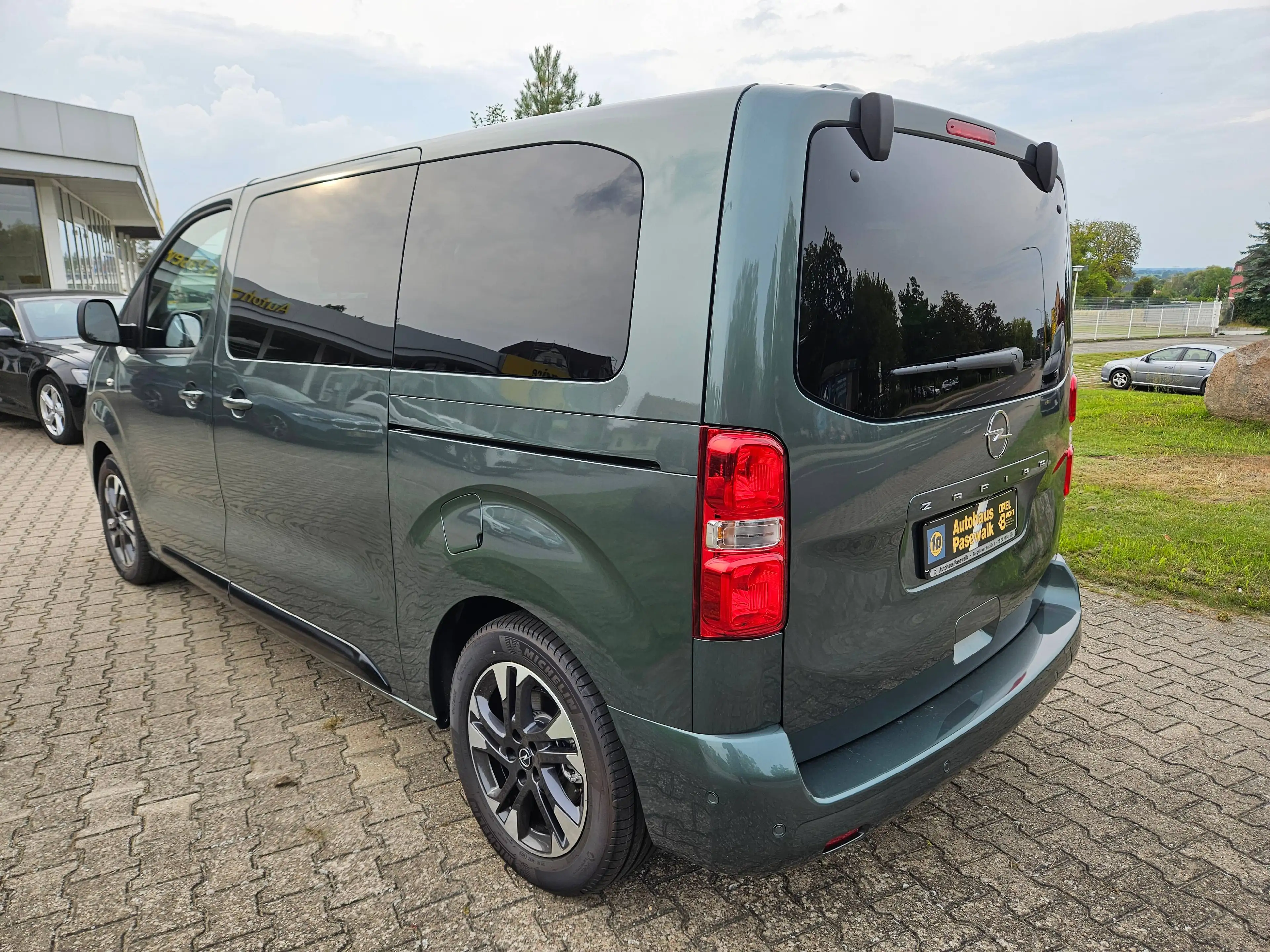 Opel Zafira Life GS LEDER AHK Standhzg. 6-Sitzer P-Dach Massage — photo 10