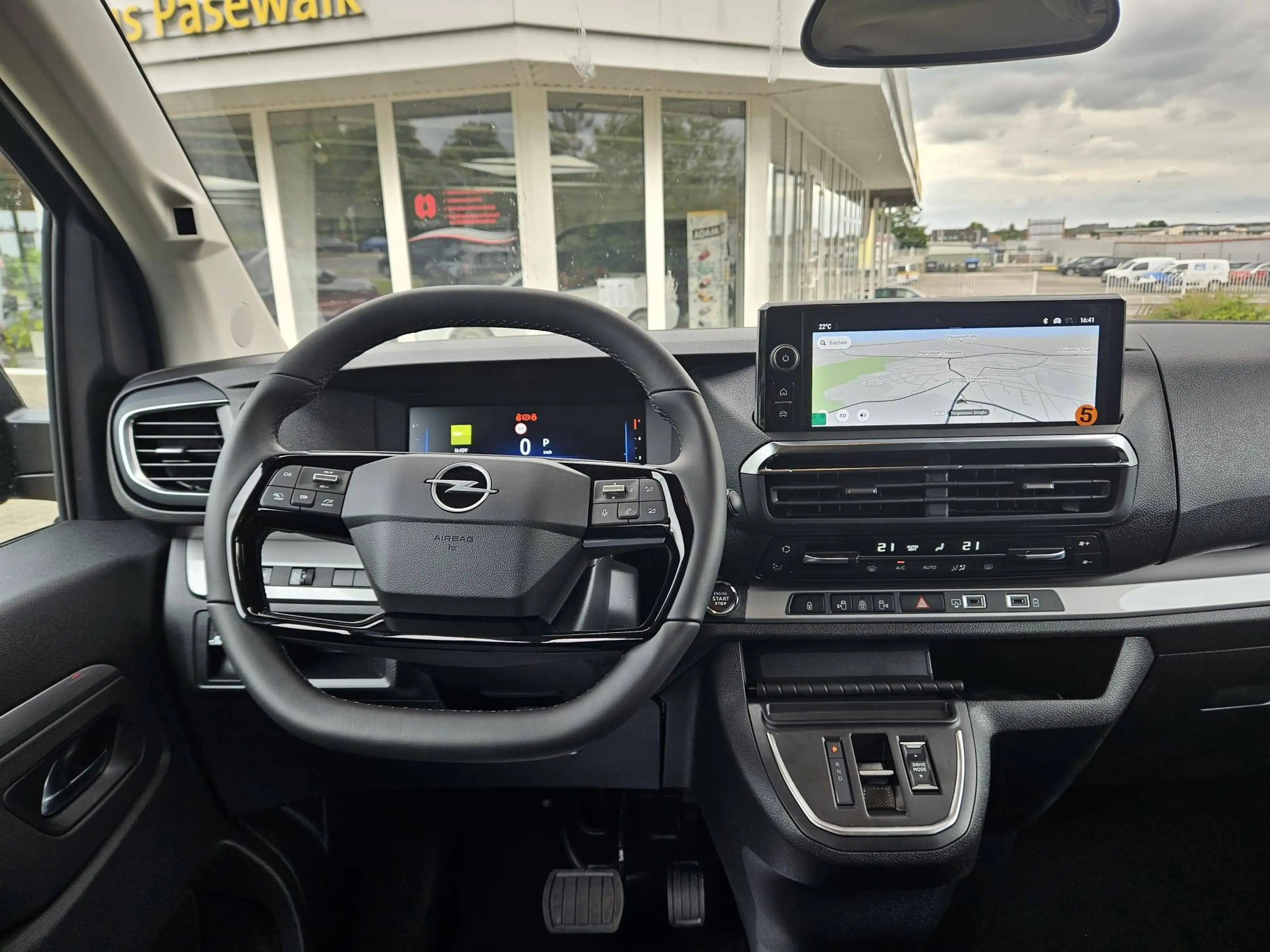 Opel Zafira Life GS LEDER AHK Standhzg. 6-Sitzer P-Dach Massage — photo 15