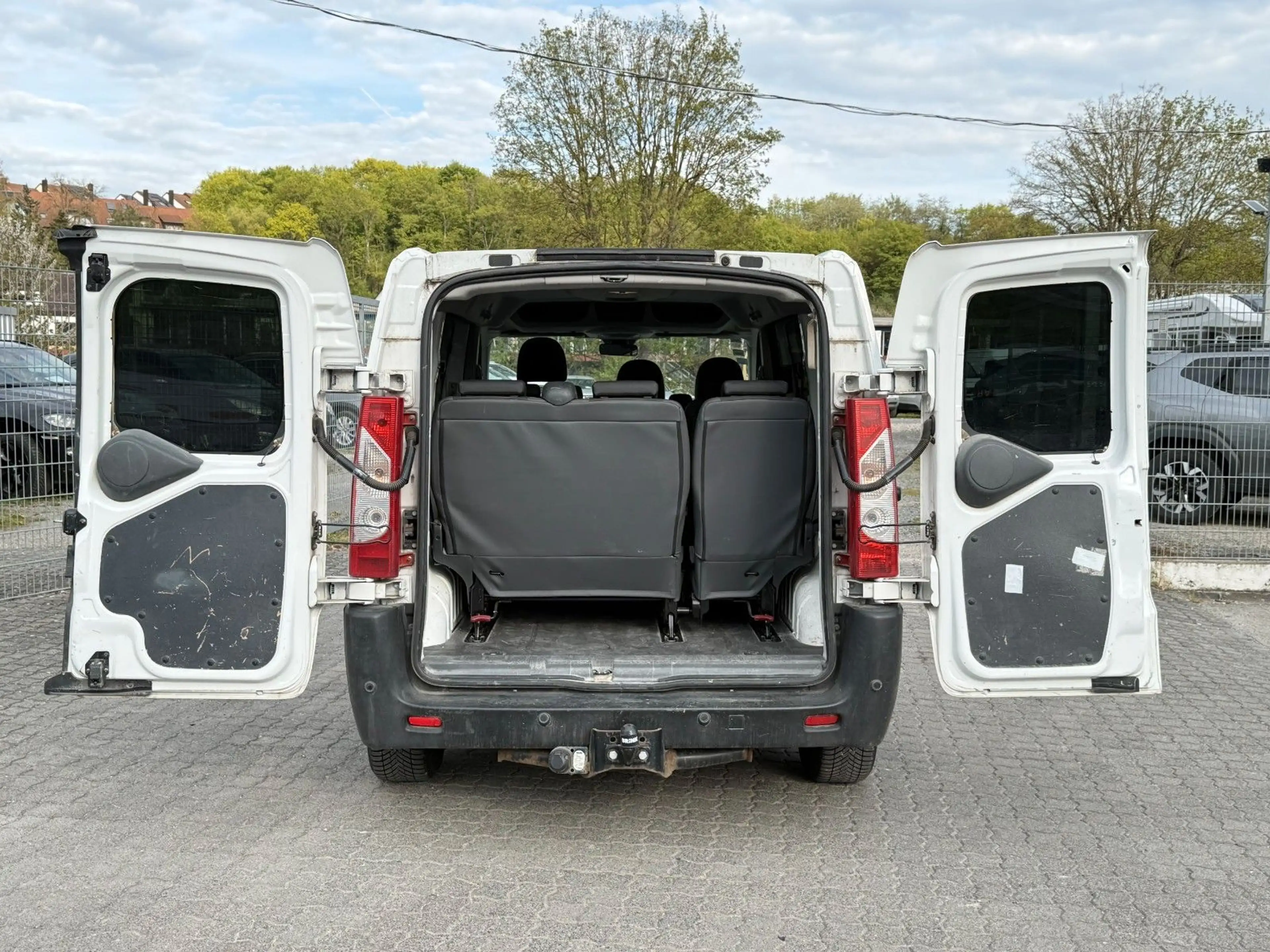 Citroen Jumpy 2.0 HDi 9-SITZE Navi Klima AHK PDC EU5 Tüv — photo 7