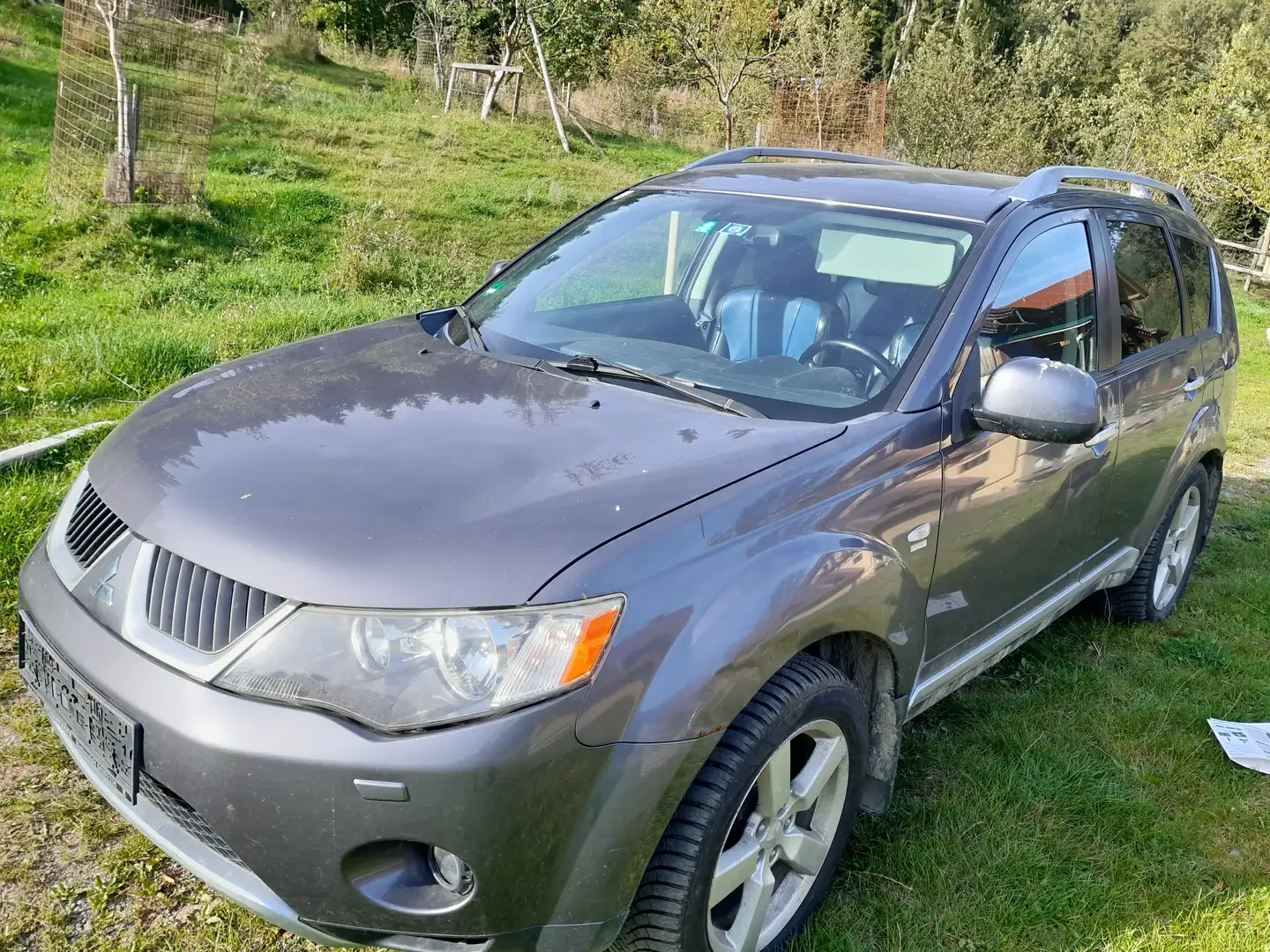 Mitsubishi Outlander Outlander 2,0 DI-D Intense Intense Grau - 2