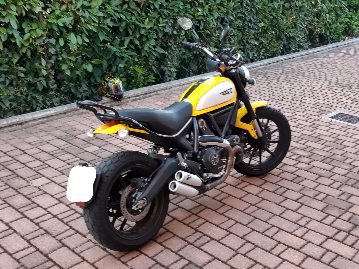 Ducati Scrambler Icon žuta - 2