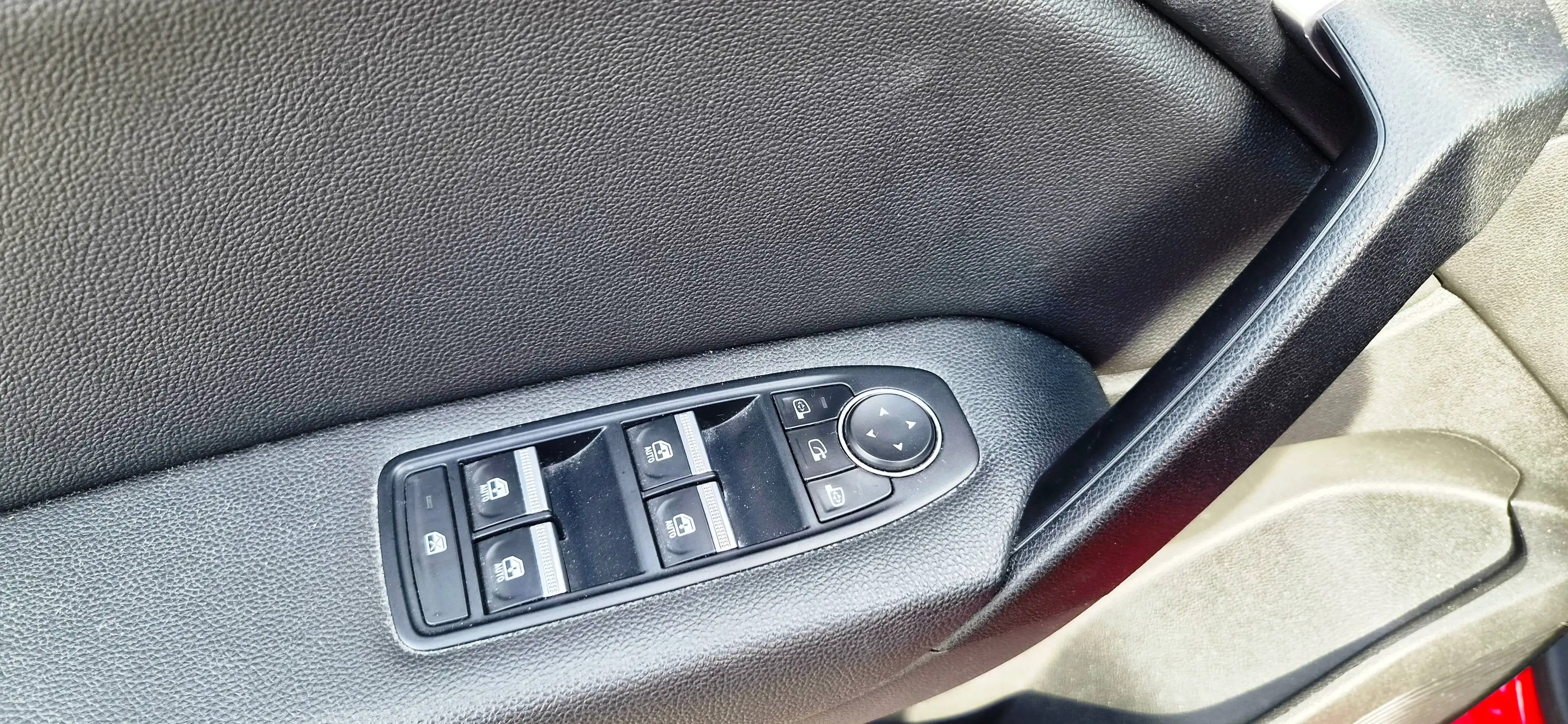 Renault Captur Intens/Teilleder/ParkDistanc/Klima/Navi/1Hand/Face Lift/Finanzierung ab 6,99%/Tüv+Wartung Neu/ — photo 21