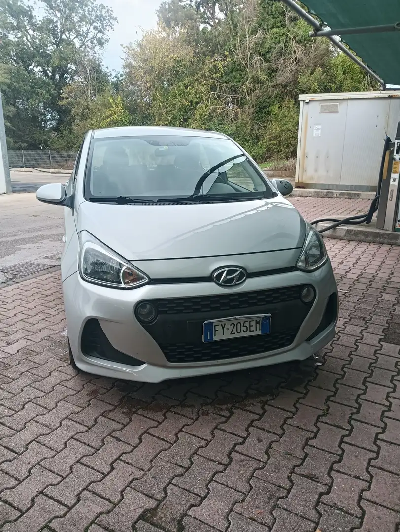 Hyundai i10 1.0 Connectline - 1