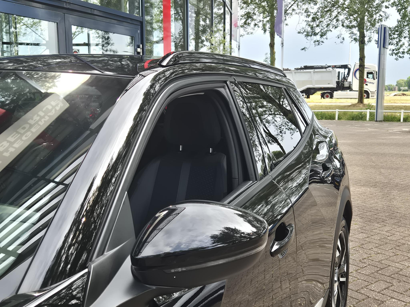 Peugeot e-2008 EV Allure 50 kWh | SOH 88,06% | Navigatie | Apple — photo 6