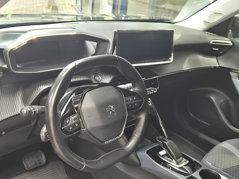 Peugeot e-2008 EV Allure 50 kWh | SOH 88,06% | Navigatie | Apple — photo 13