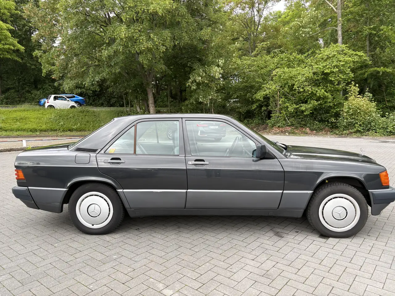 Mercedes-Benz 190 E, foto 3