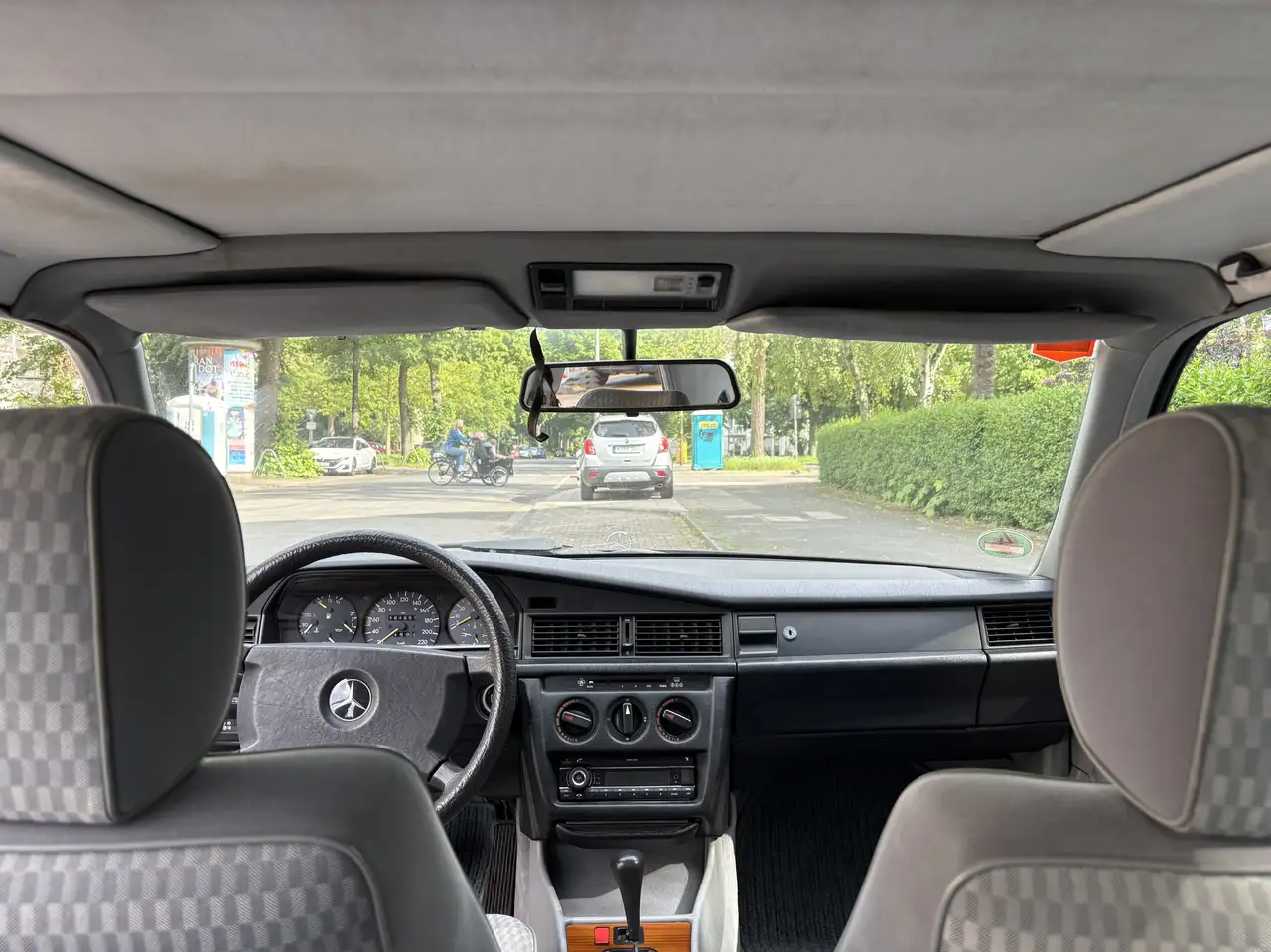 Mercedes-Benz 190 E, foto 4