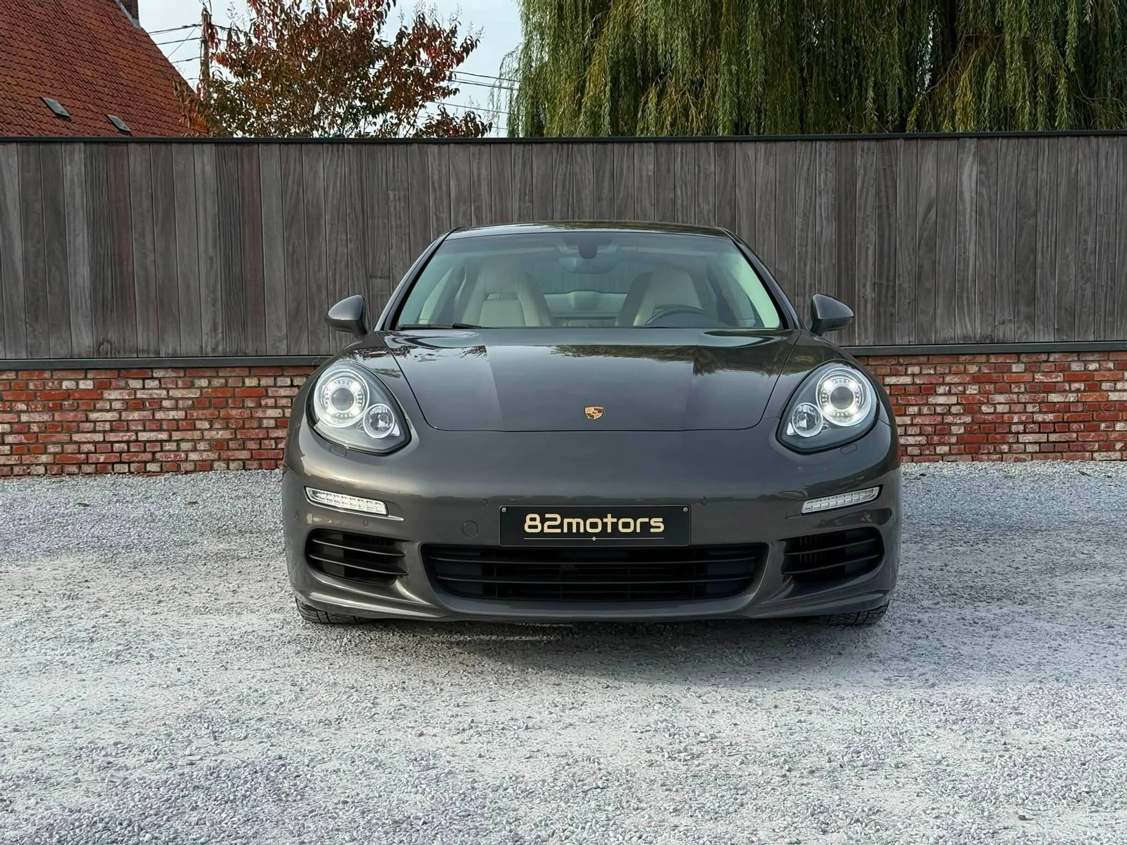 Porsche Panamera diesel/edition/1st owner/xenon/camera/leder/cruise/bluetooth/129000km — photo 3
