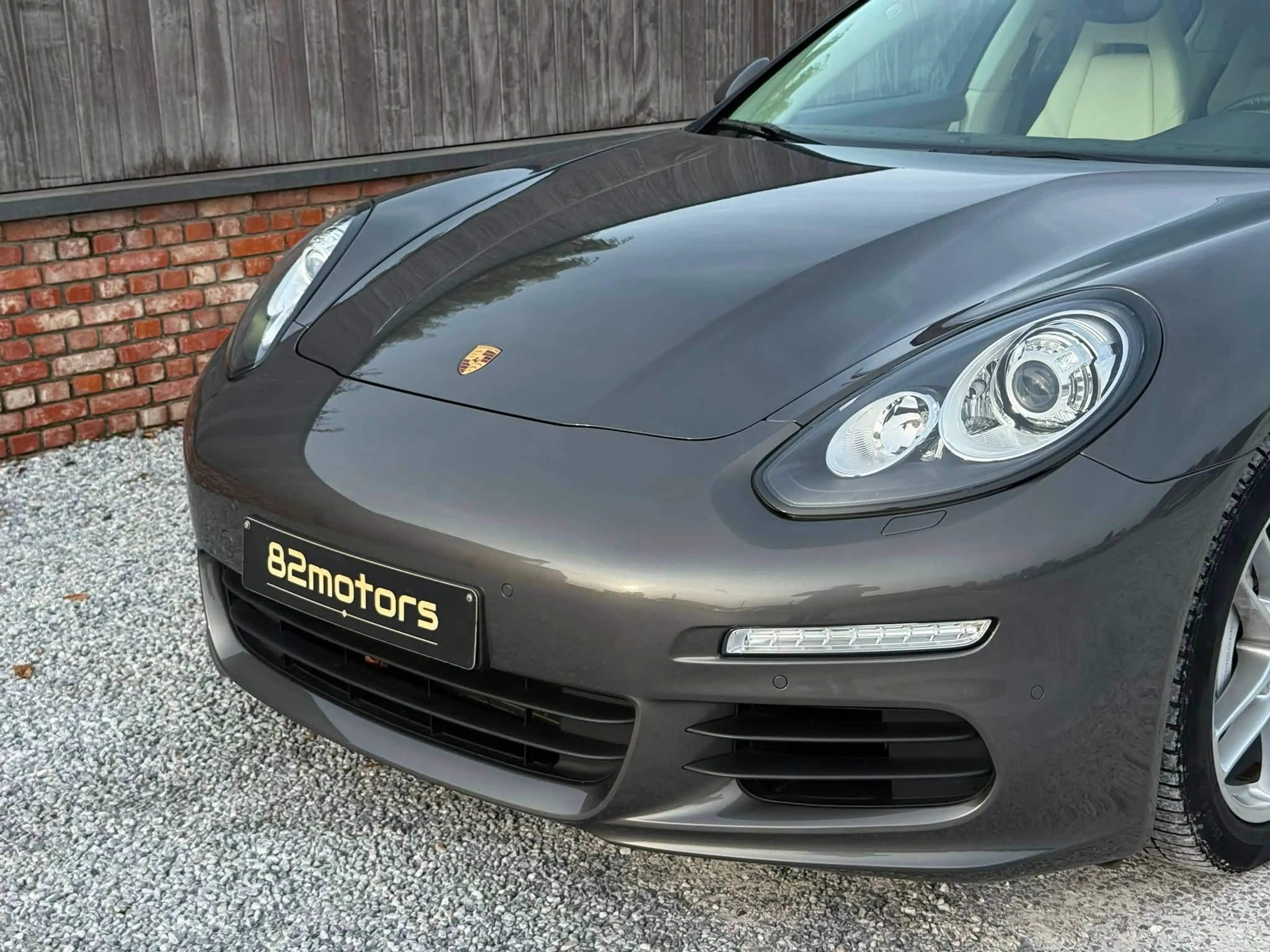 Porsche Panamera diesel/edition/1st owner/xenon/camera/leder/cruise/bluetooth/129000km — photo 7
