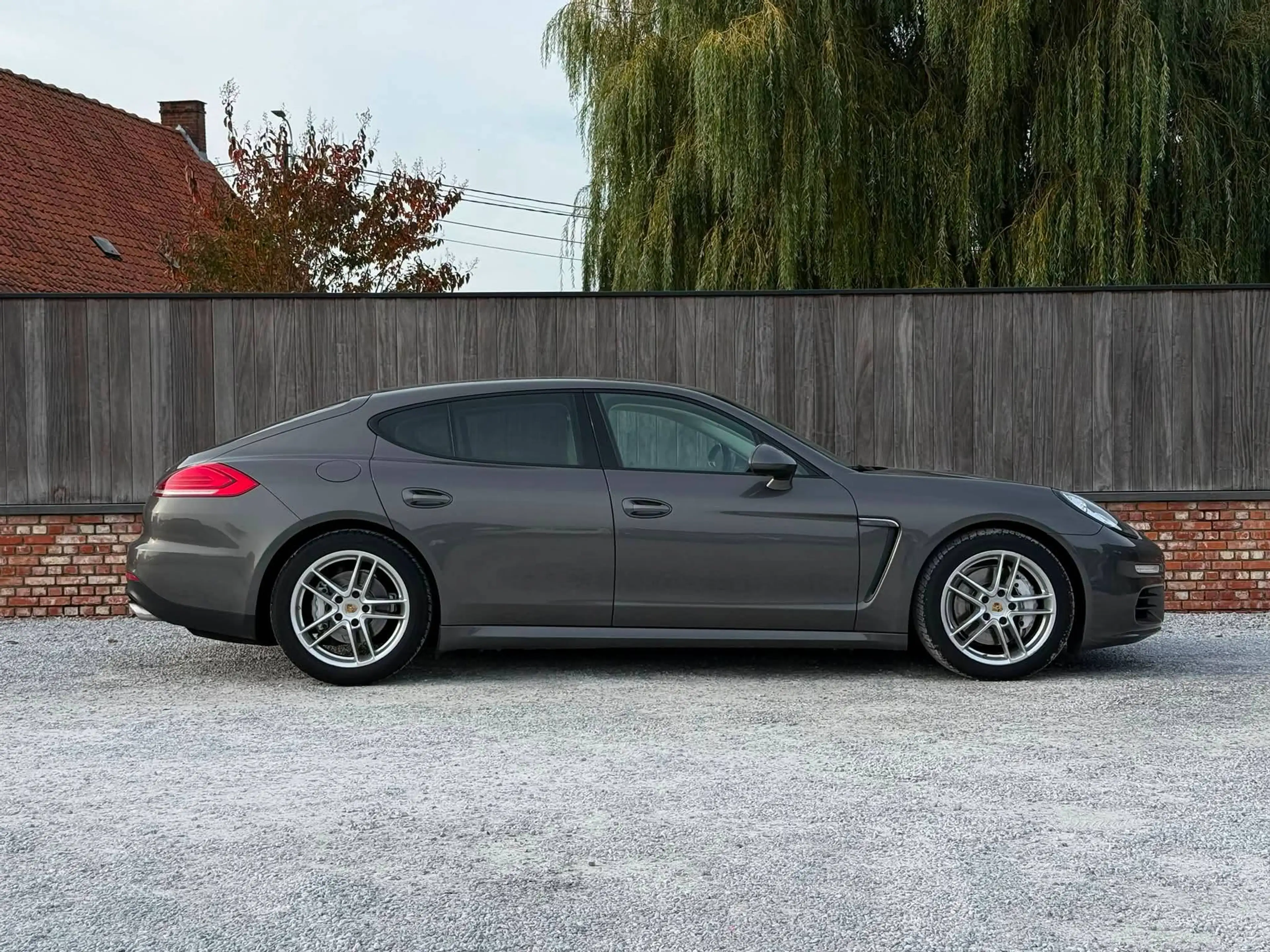 Porsche Panamera diesel/edition/1st owner/xenon/camera/leder/cruise/bluetooth/129000km — photo 6