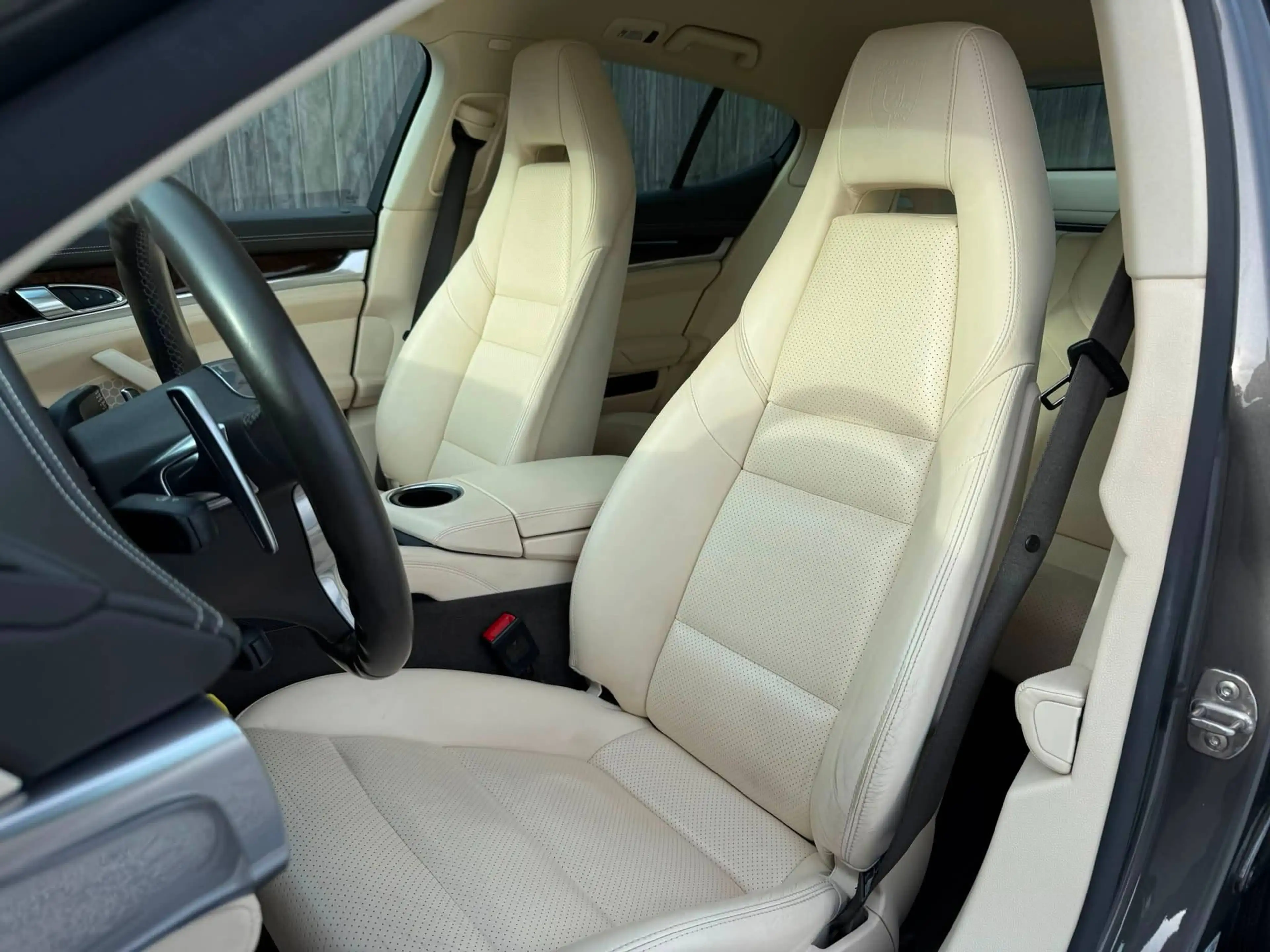 Porsche Panamera diesel/edition/1st owner/xenon/camera/leder/cruise/bluetooth/129000km — photo 12