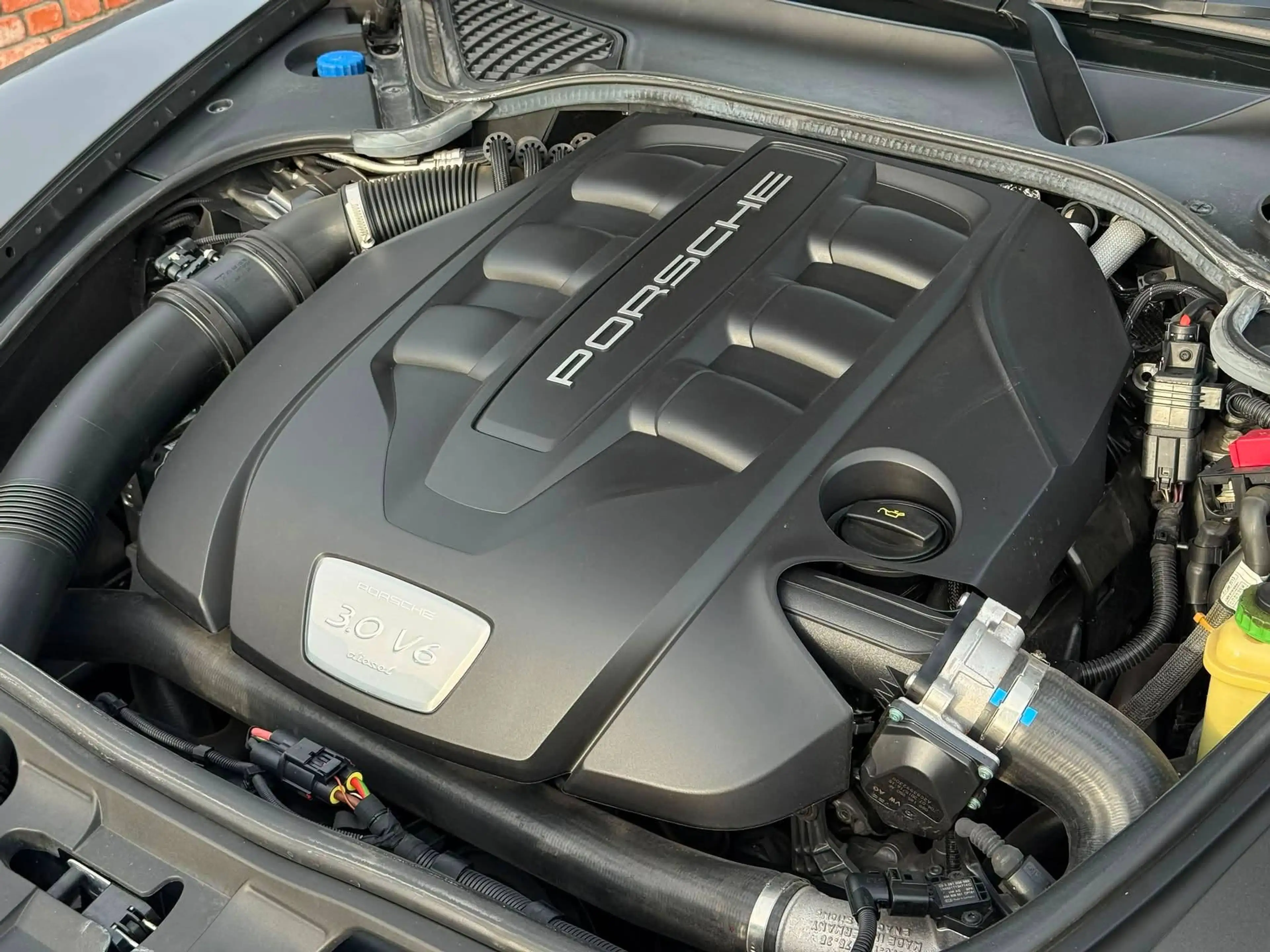 Porsche Panamera diesel/edition/1st owner/xenon/camera/leder/cruise/bluetooth/129000km — photo 10