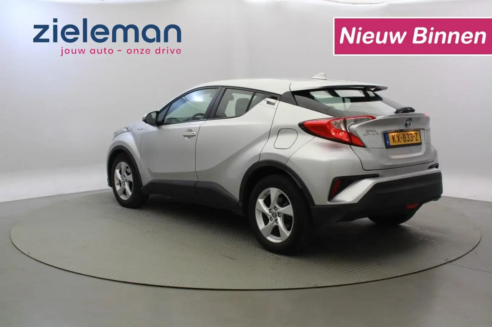 Toyota C-HR 1.8 Hybrid Dynamic Automaat - Navi, Camera, Clima Šedá - 2
