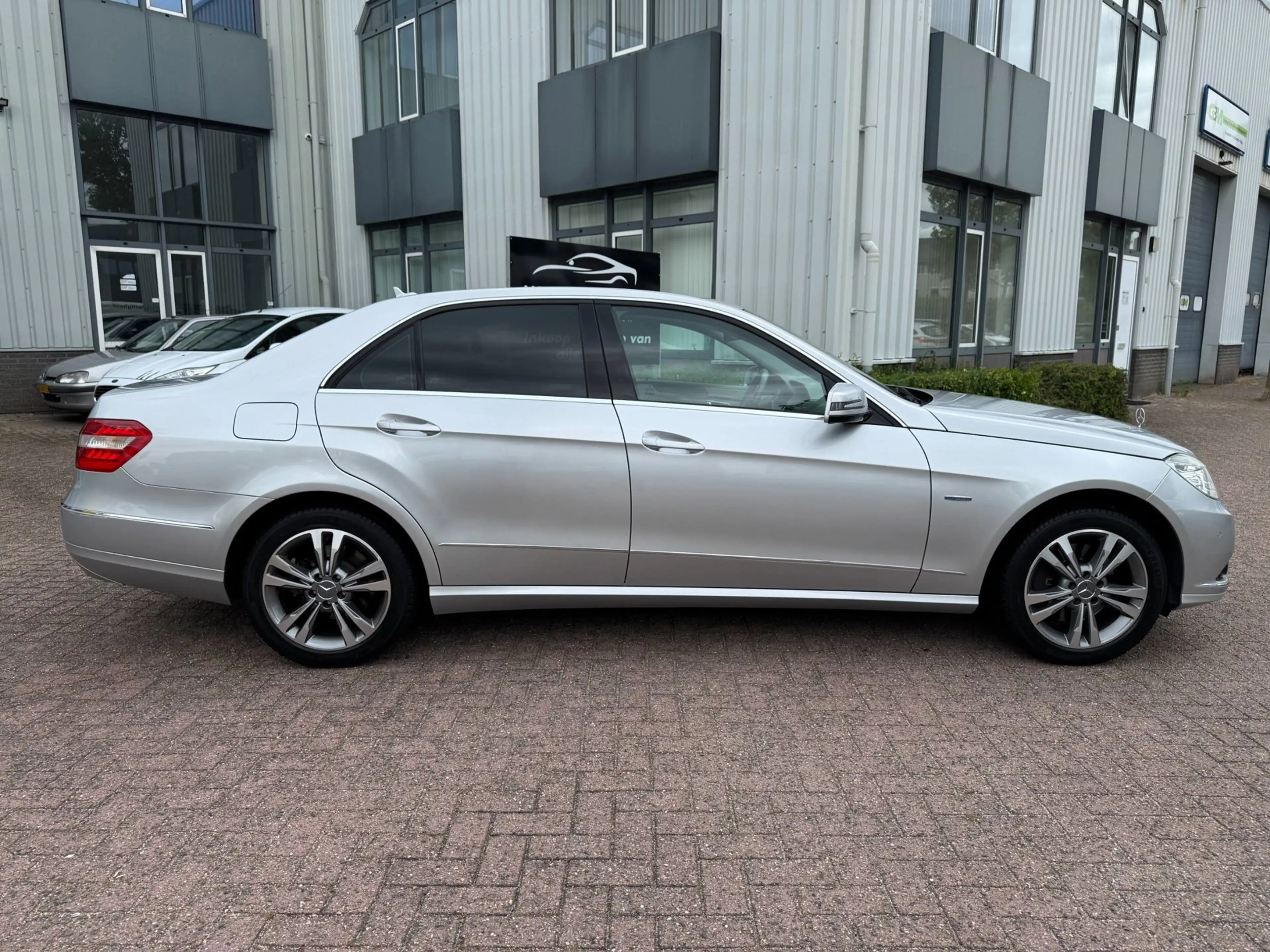 Mercedes-Benz E 250 CGI Elegance AUTOMAAT!! — photo 5