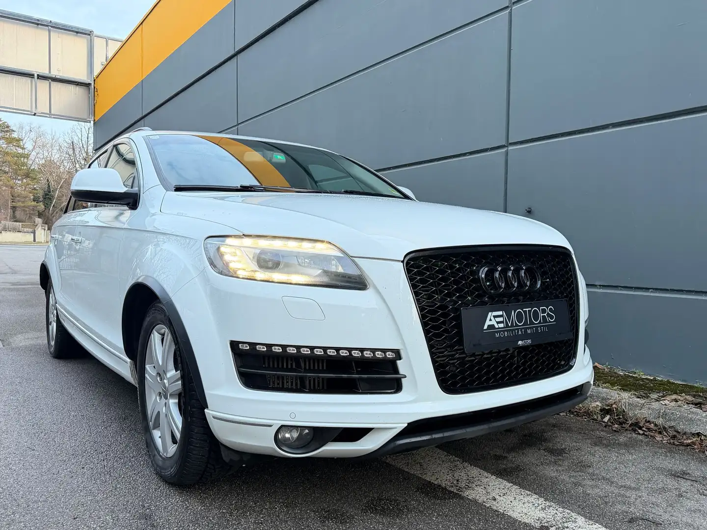 Audi Q7 // 7-SITZER//PANO//S-LINE//KREDIT-GARANTIE// Weiß - 1