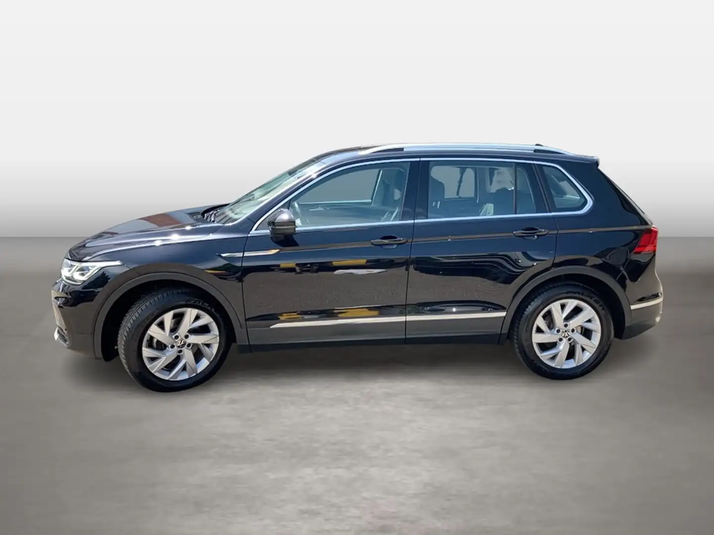 Volkswagen Tiguan Elegance 4Motion TDI DSG Navi AHK Matrix Zwart - 2